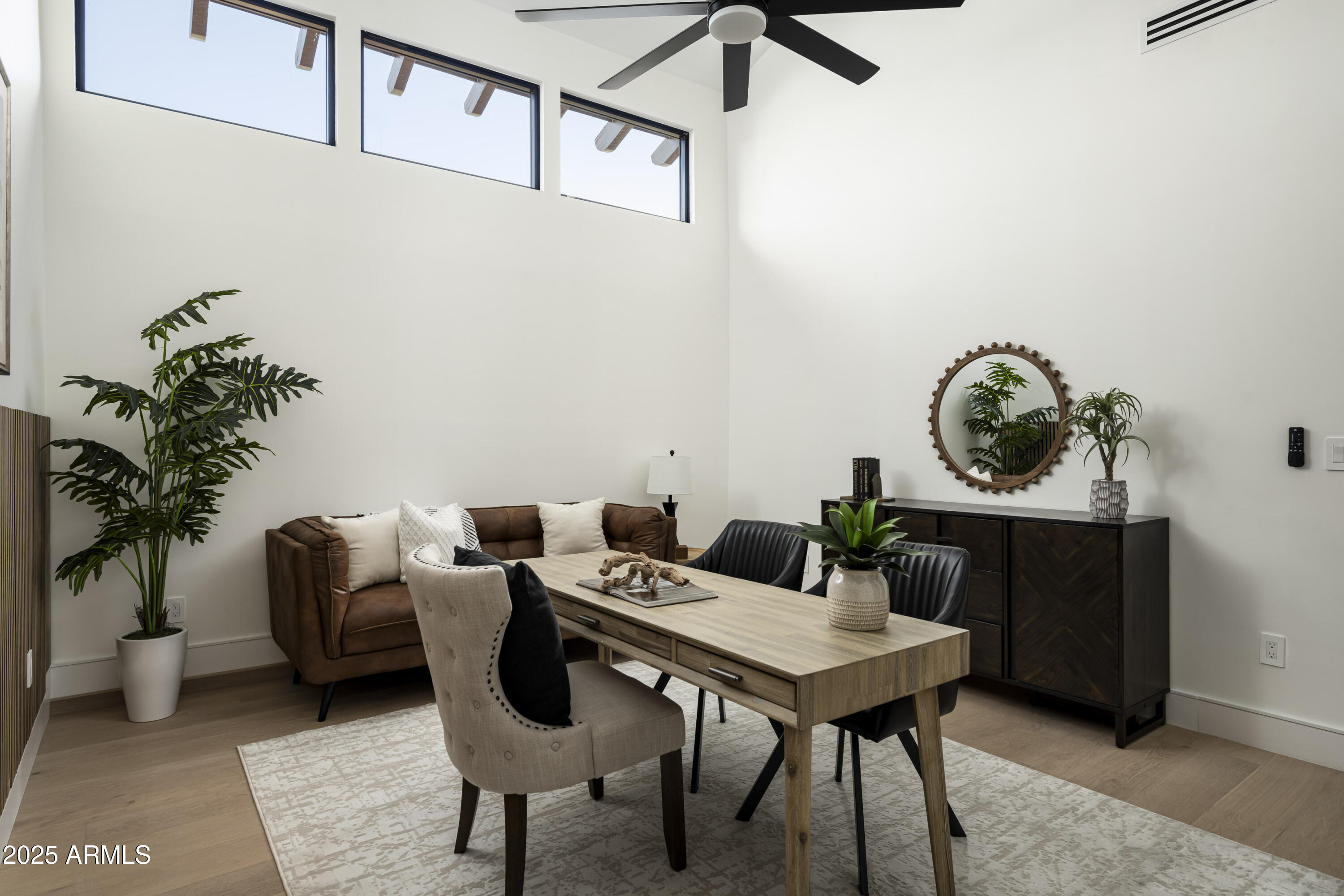 4446 E CAMELBACK Road, 102