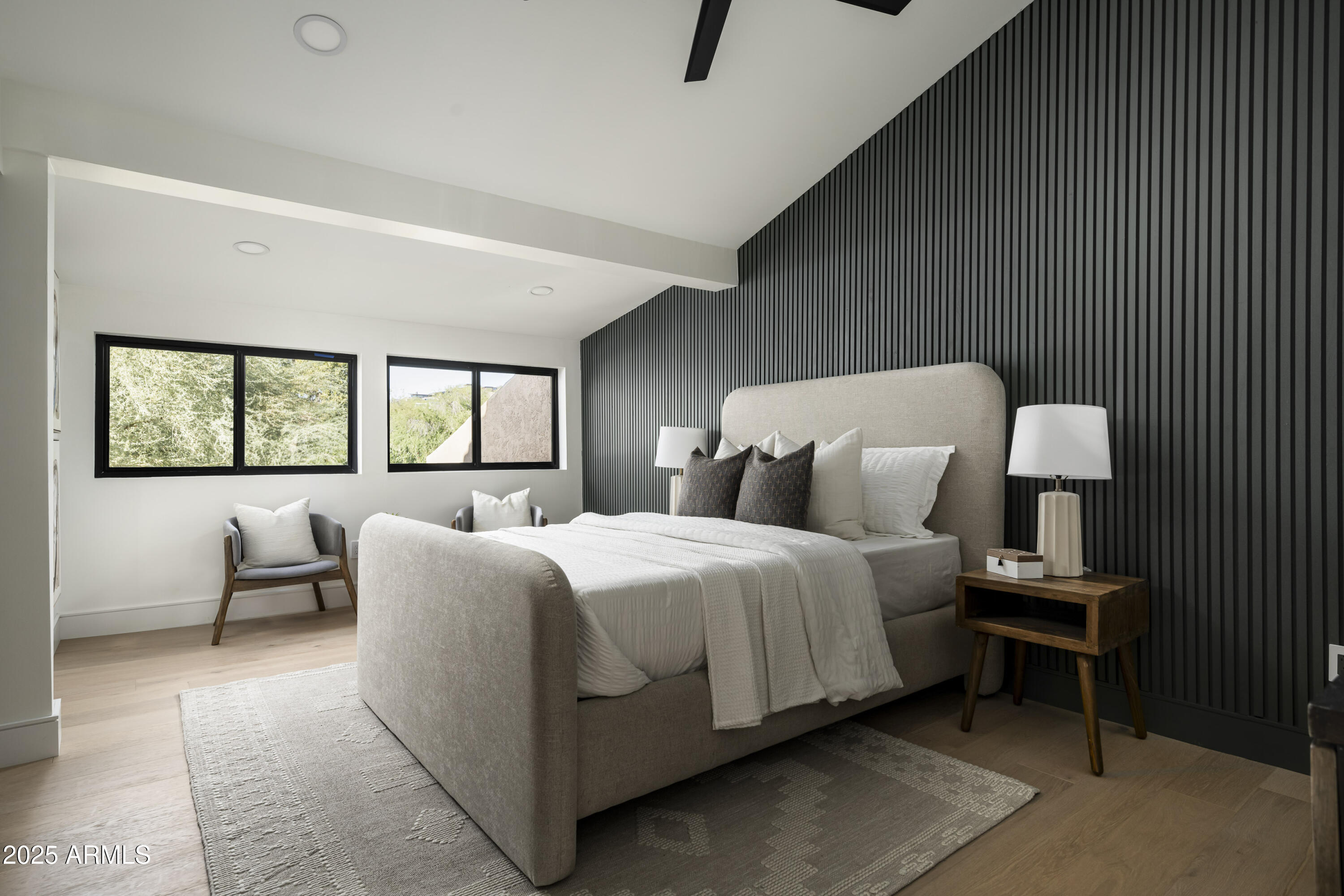 4446 E CAMELBACK Road, 102