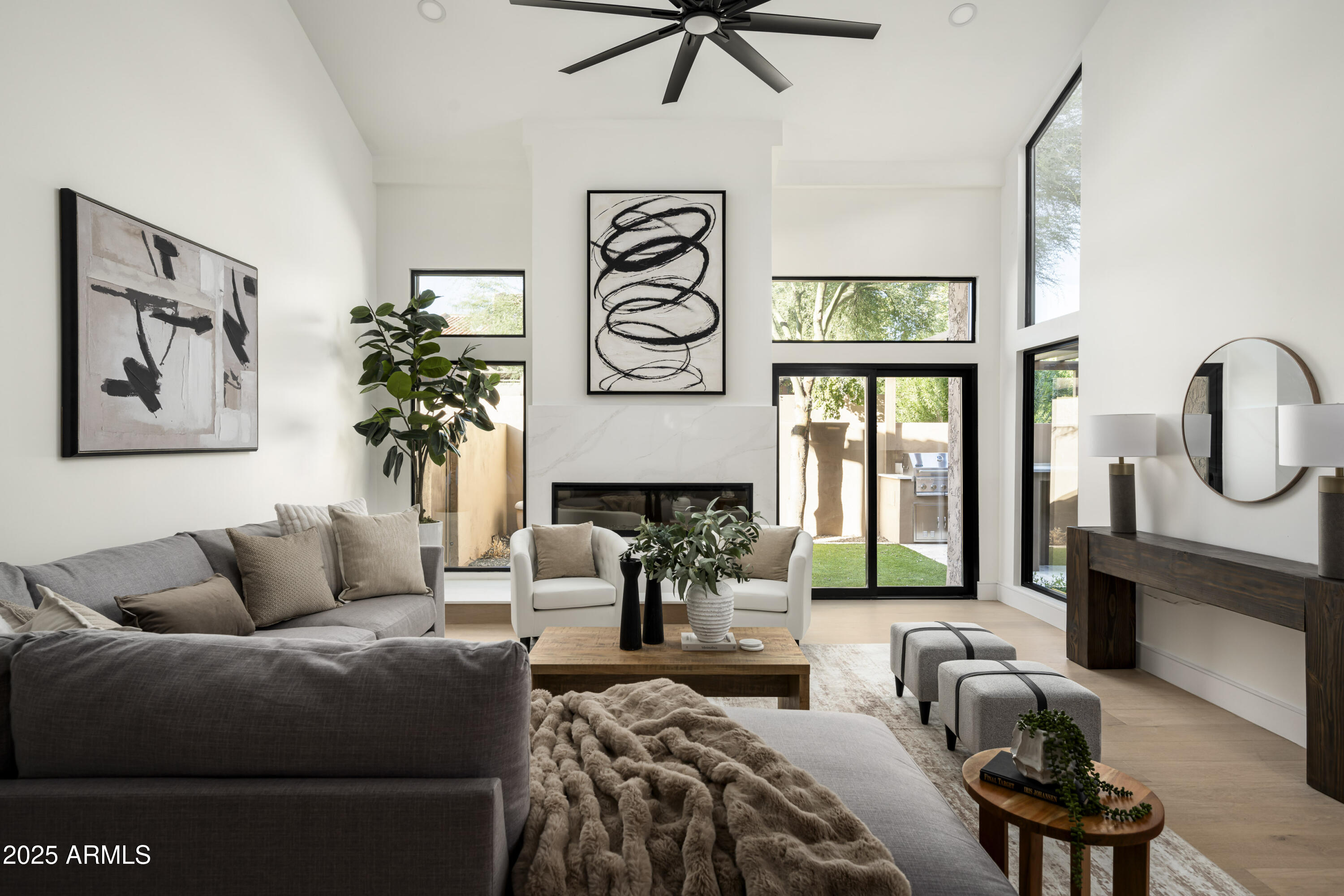 4446 E CAMELBACK Road, 102