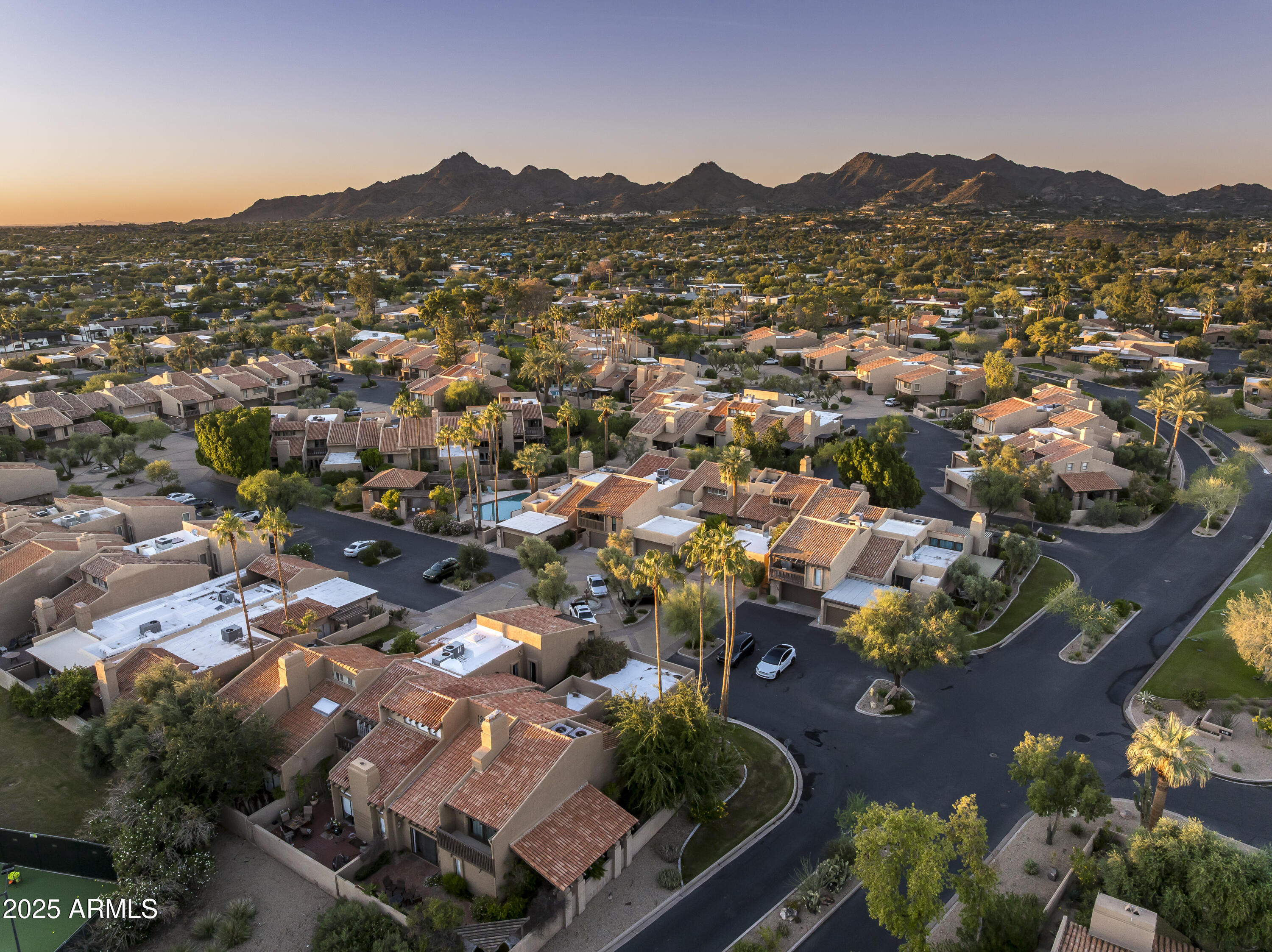4446 E CAMELBACK Road, 102