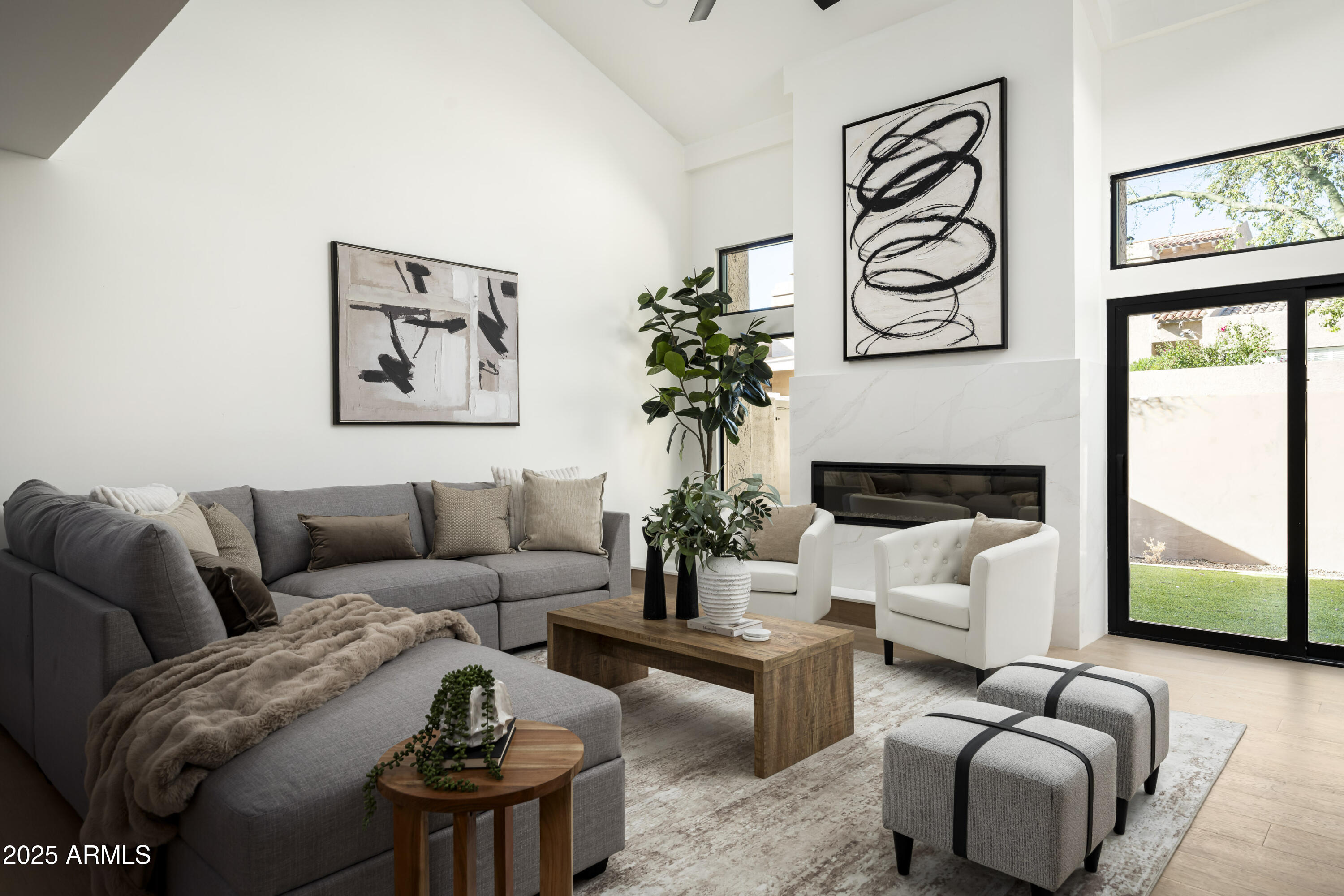 4446 E CAMELBACK Road, 102