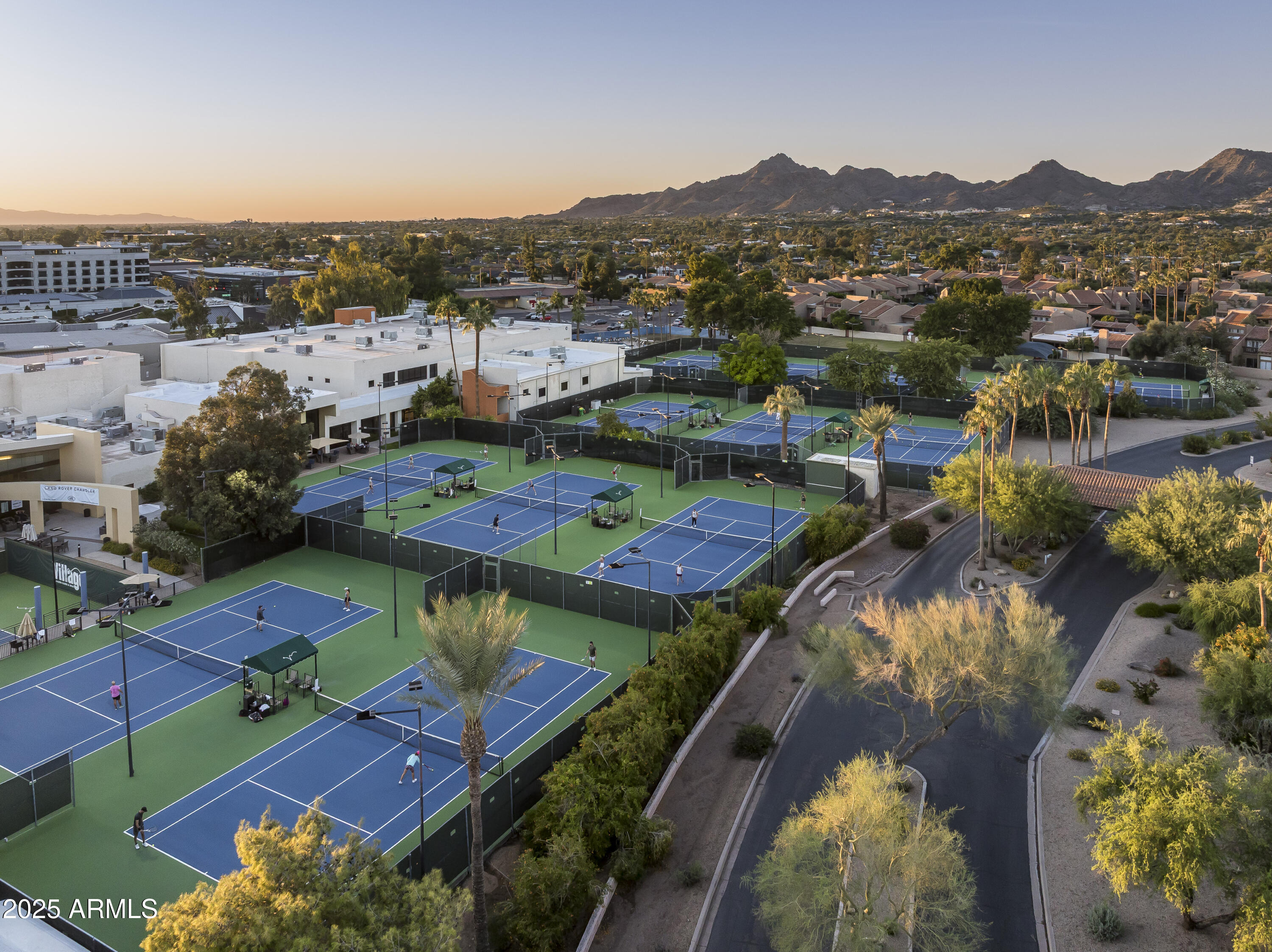 4446 E CAMELBACK Road, 102