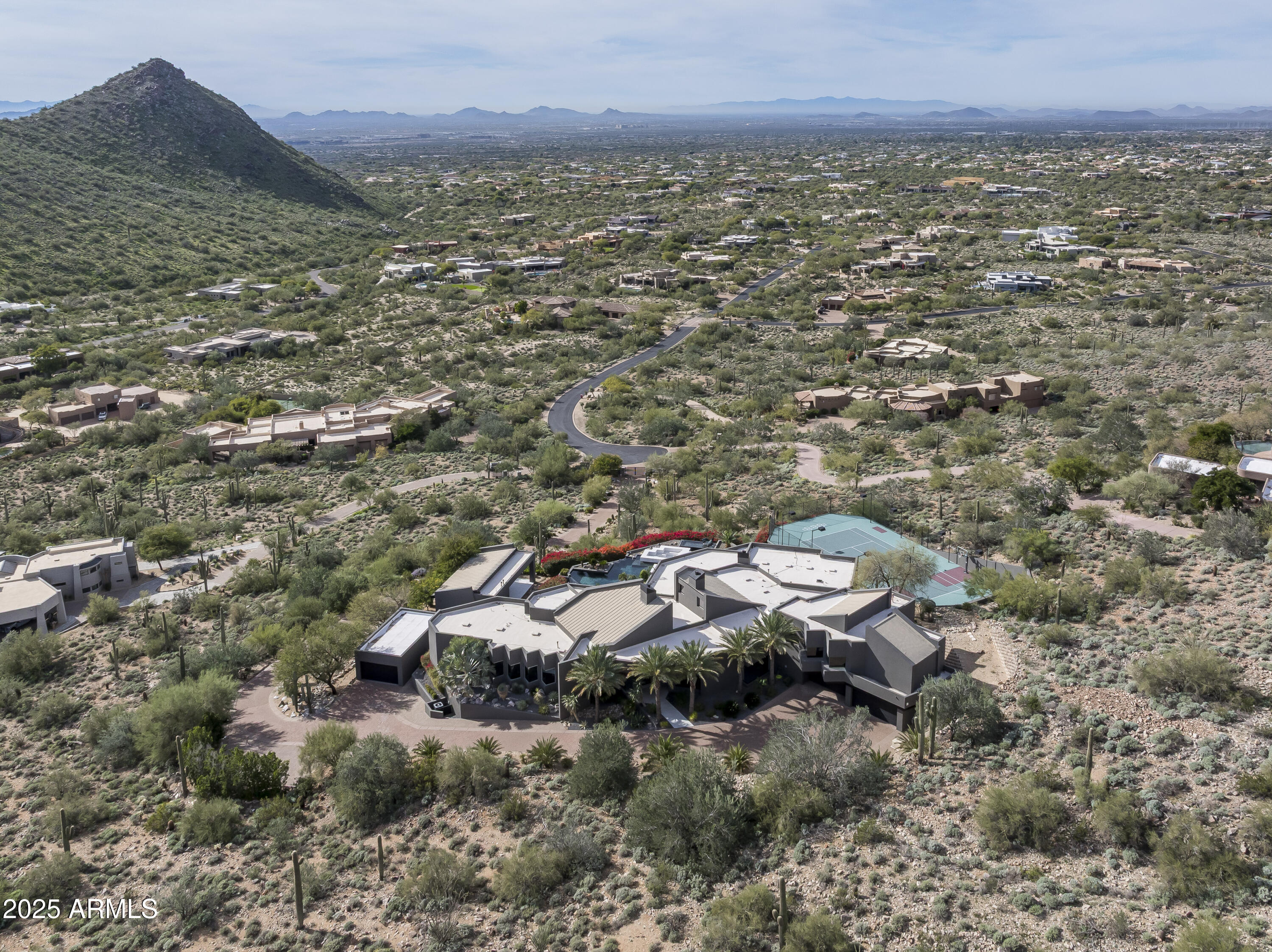 10324 E CALLE DE LAS BRISAS