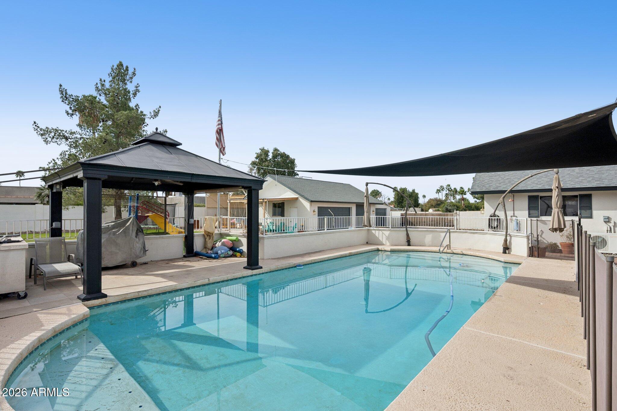 6001 E THUNDERBIRD Road