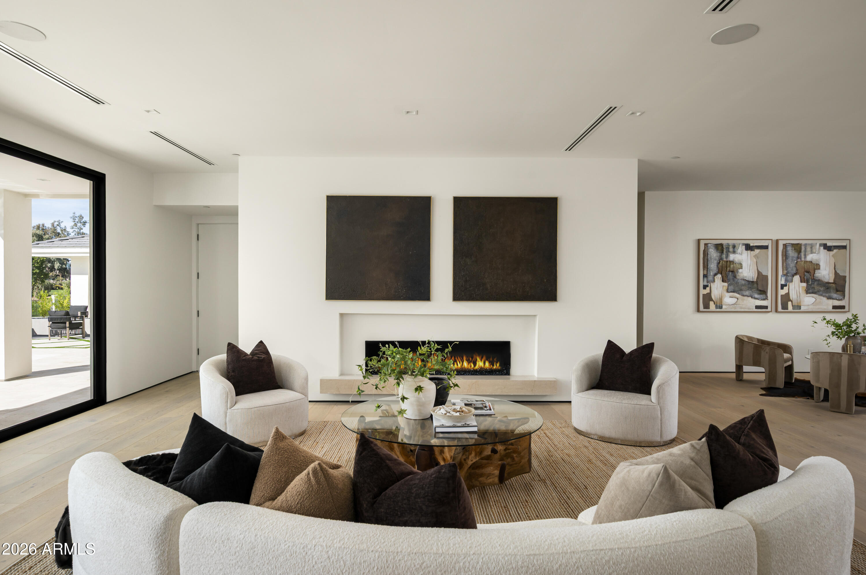 7780 E VAQUERO Drive