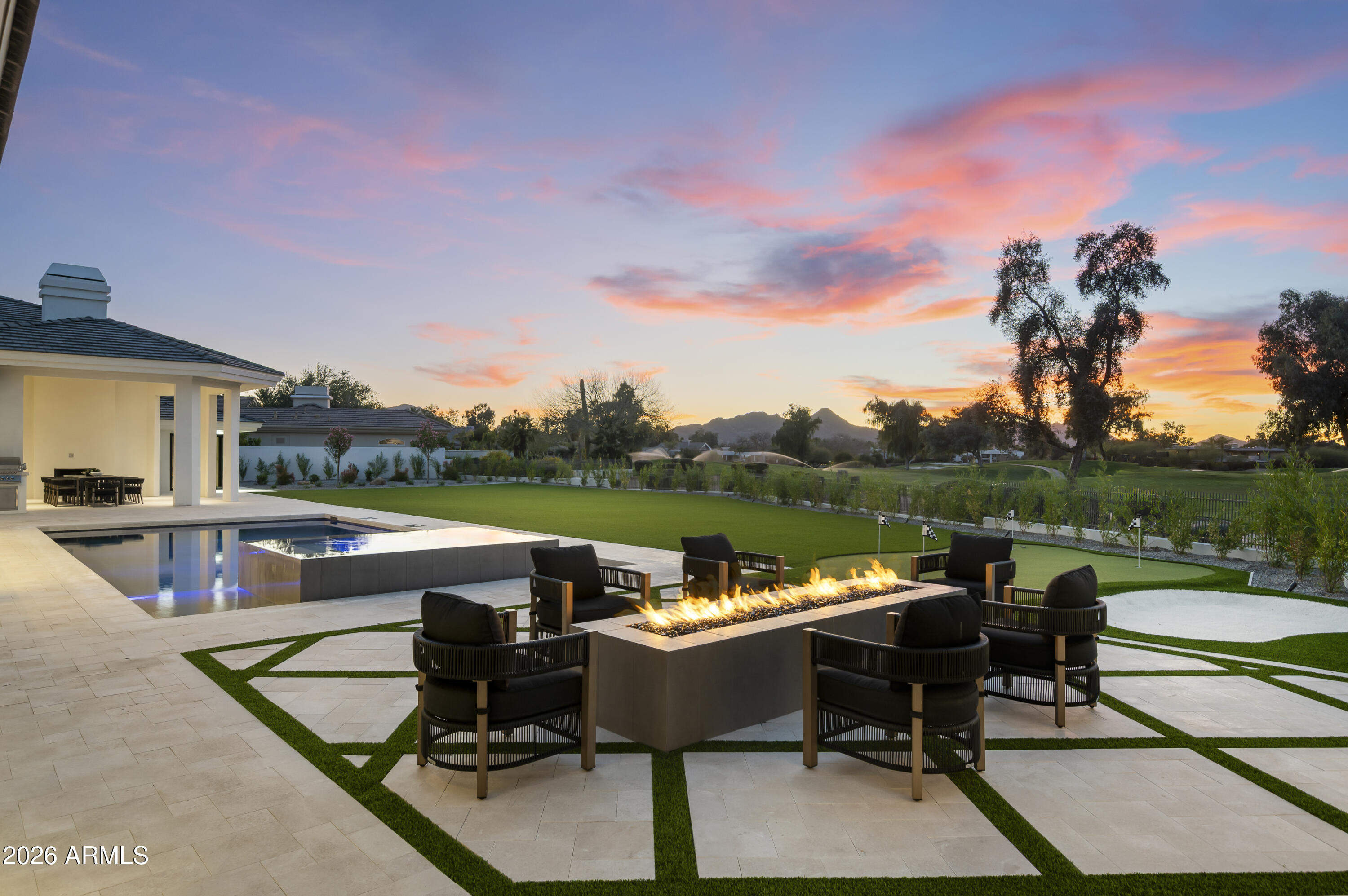 7780 E VAQUERO Drive