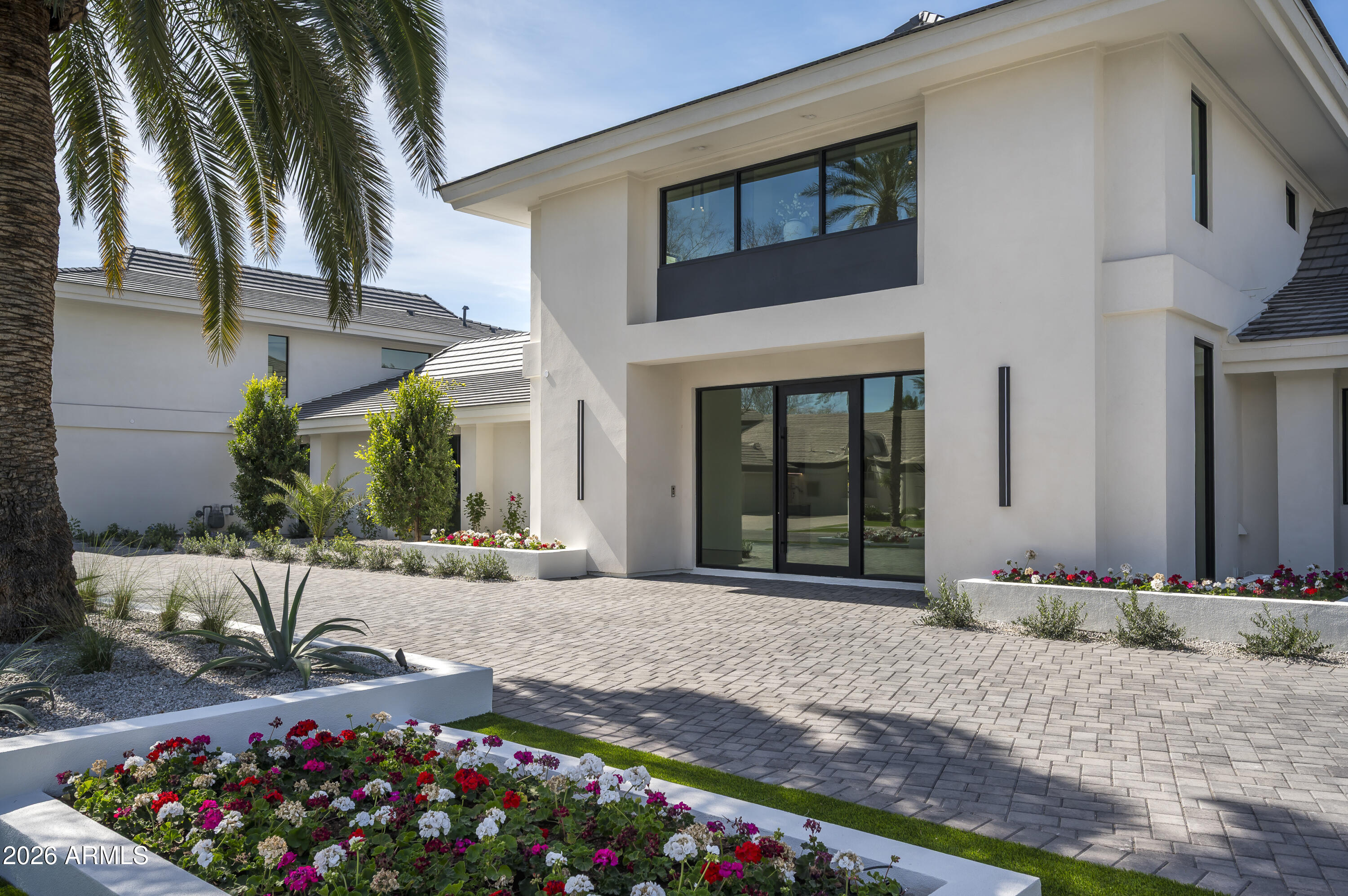 7780 E VAQUERO Drive