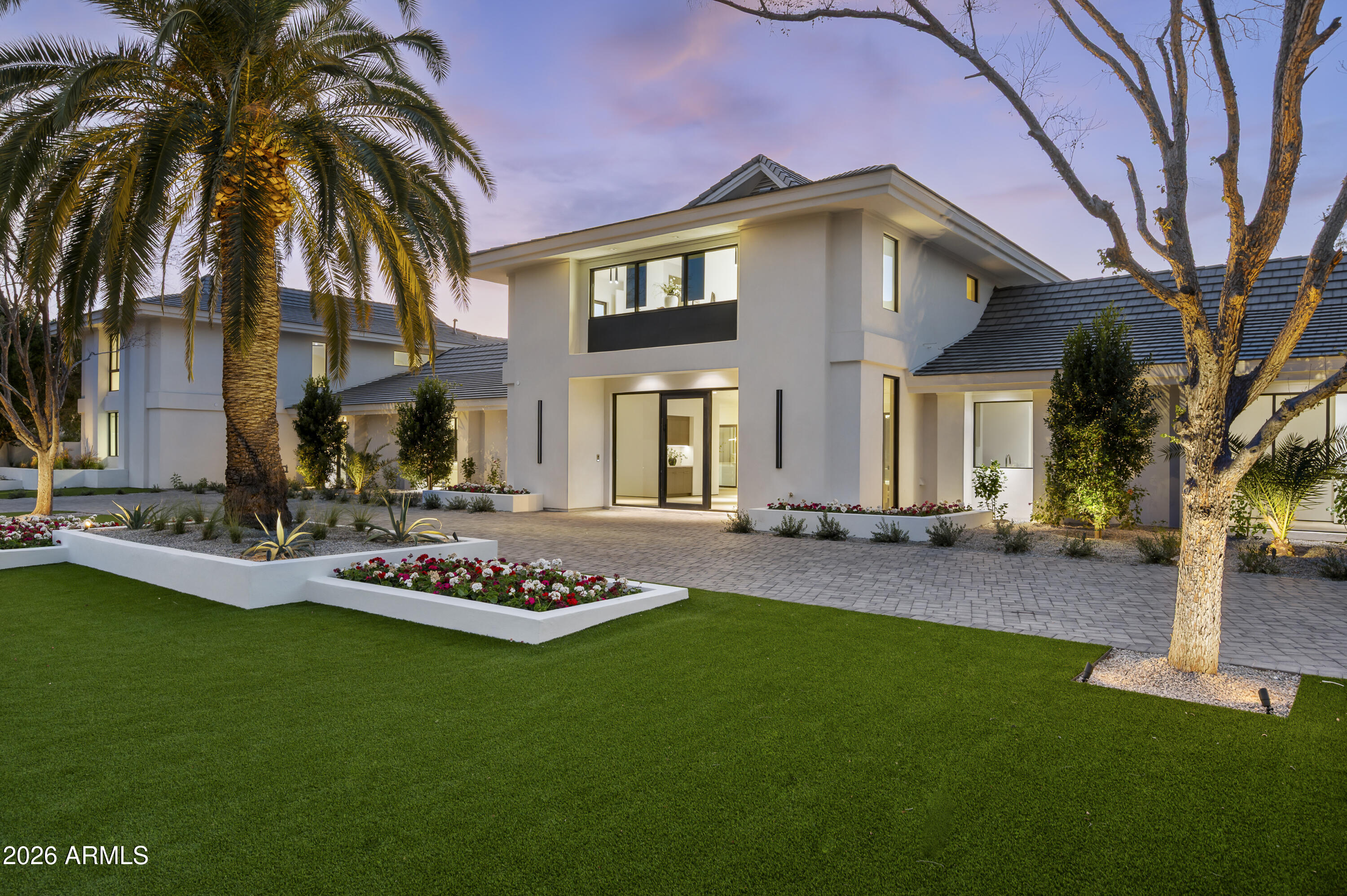 7780 E VAQUERO Drive