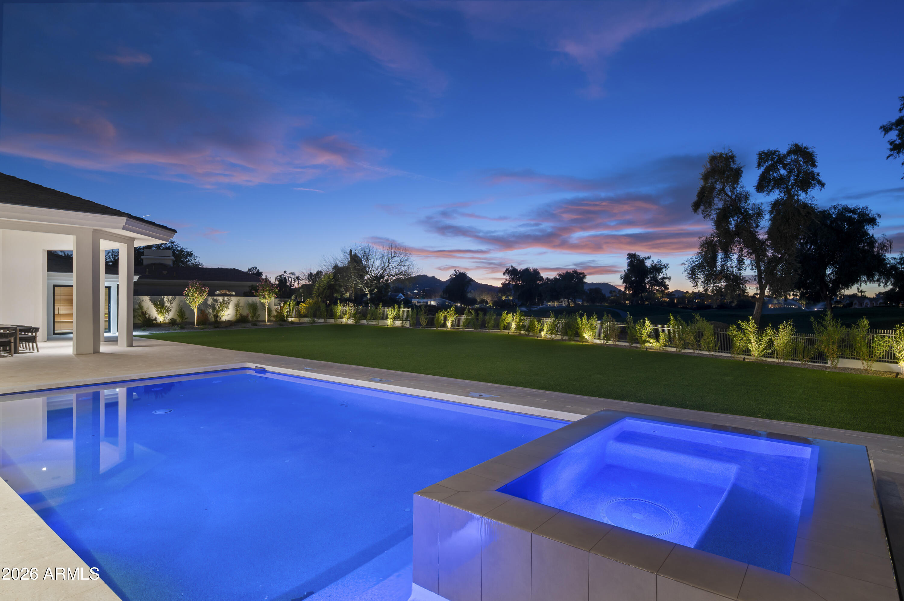 7780 E VAQUERO Drive