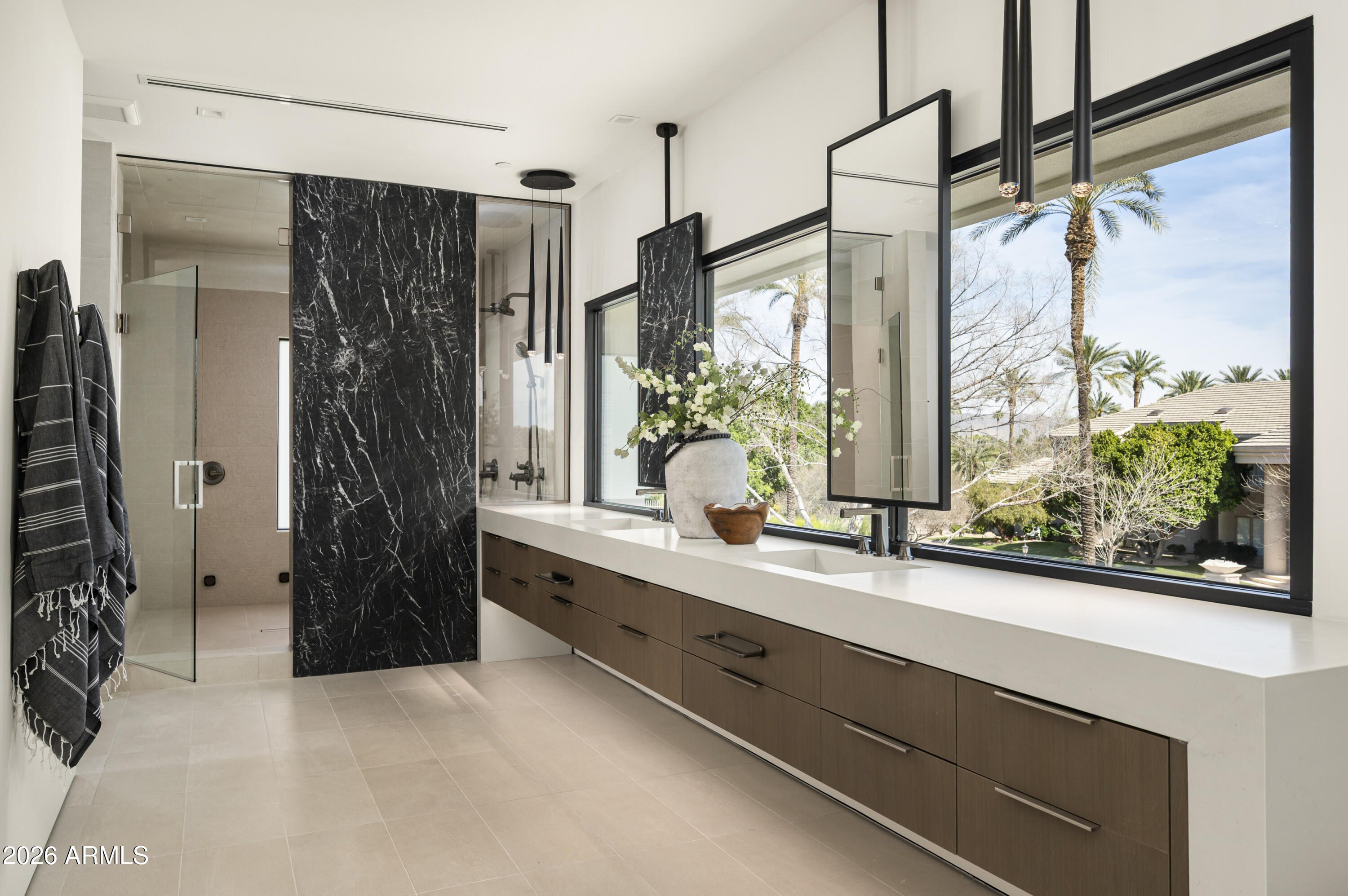 7780 E VAQUERO Drive