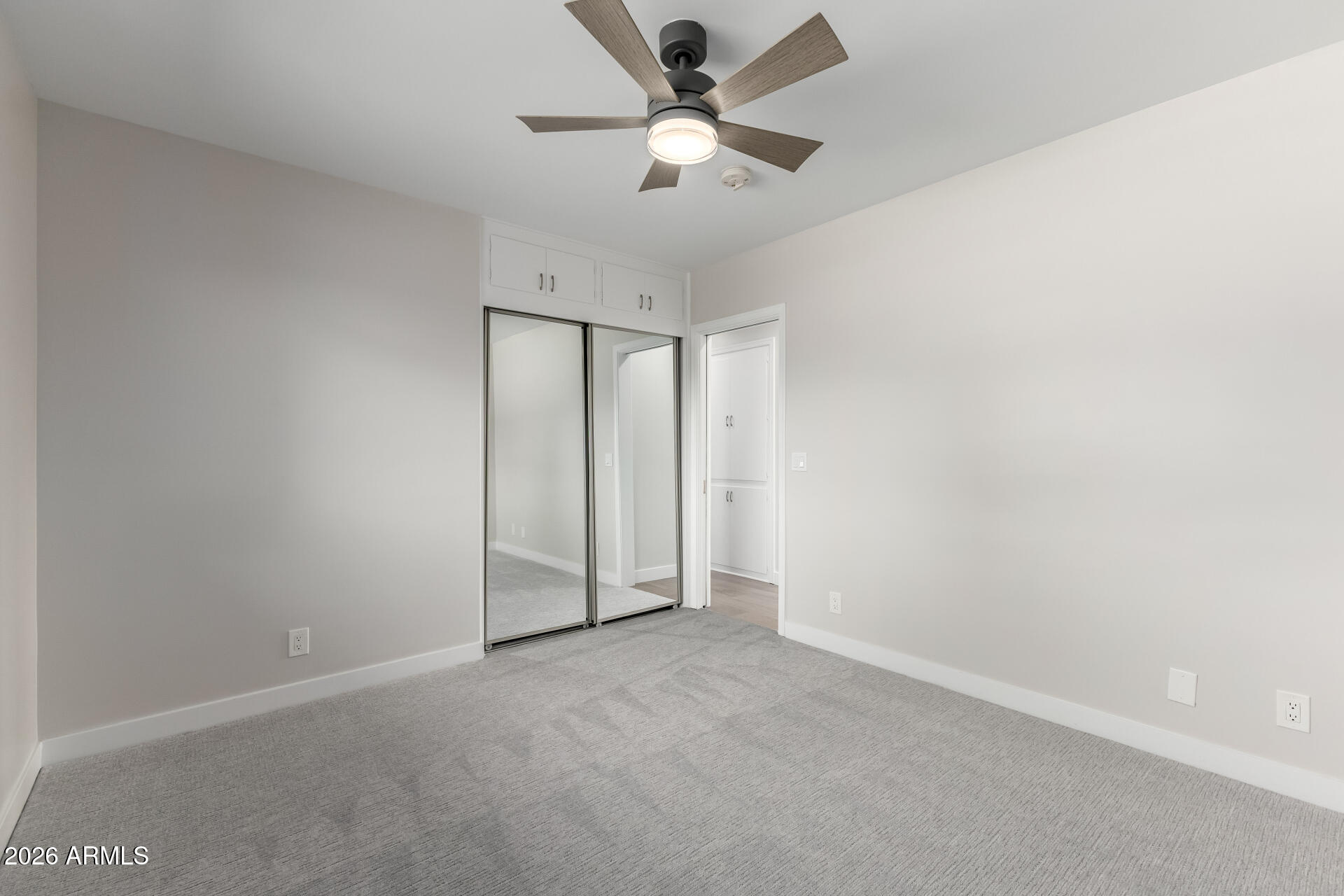 3318 E MONTECITO Avenue