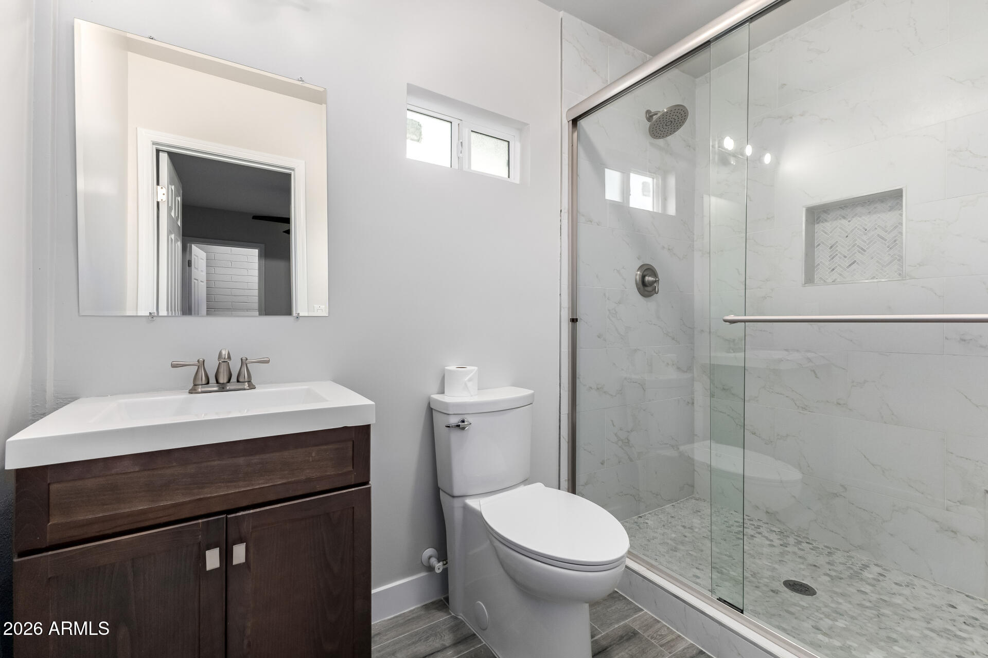 3318 E MONTECITO Avenue