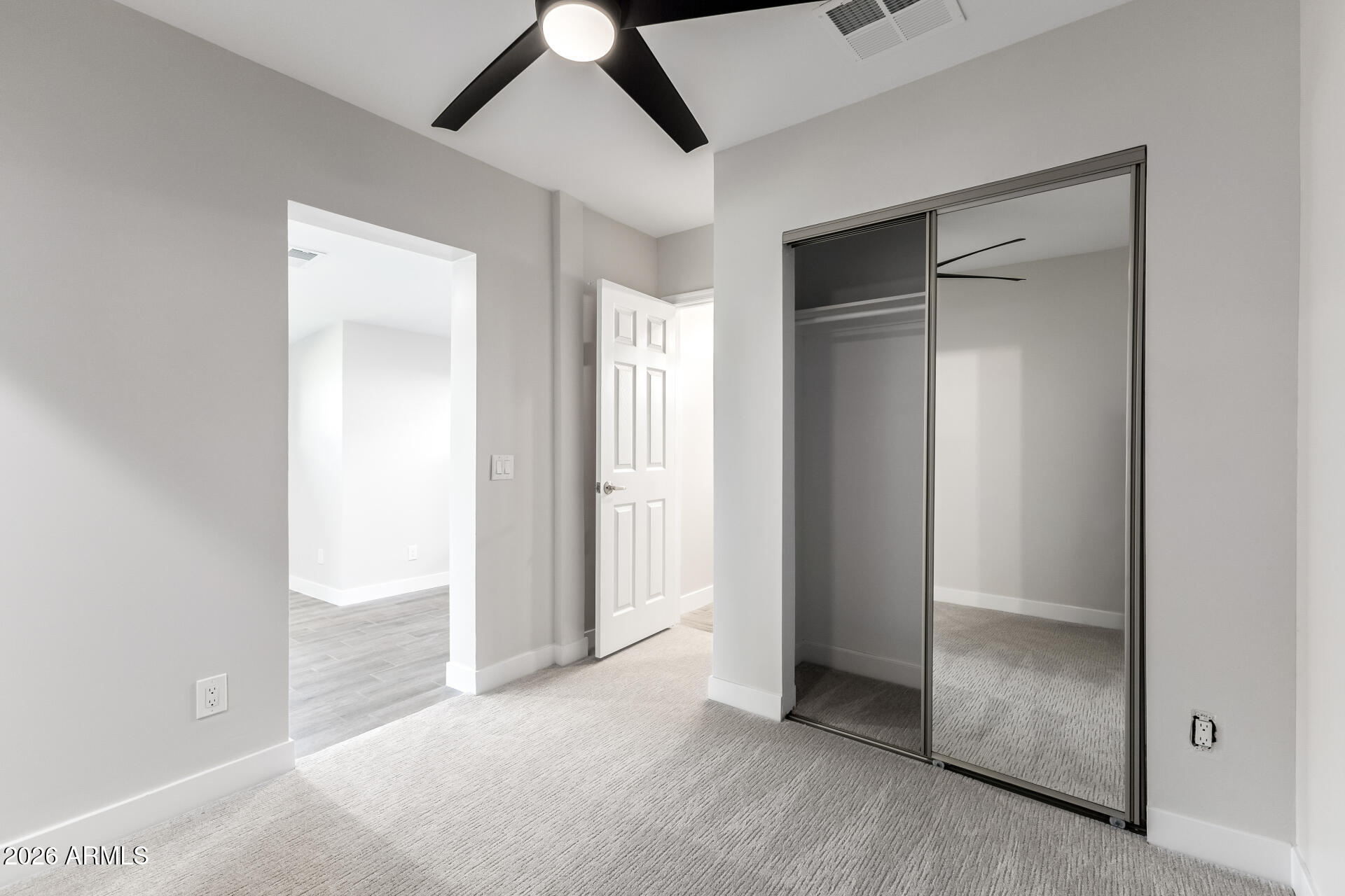 3318 E MONTECITO Avenue