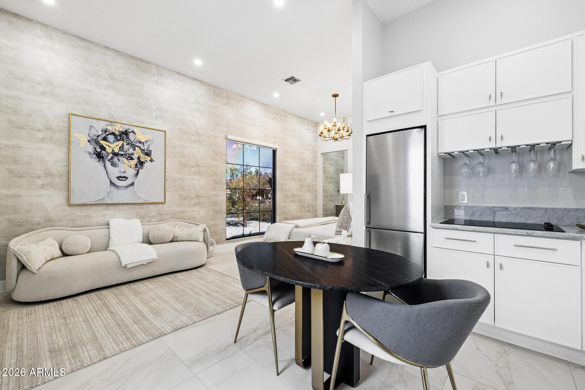 7130 E SADDLEBACK Street 11