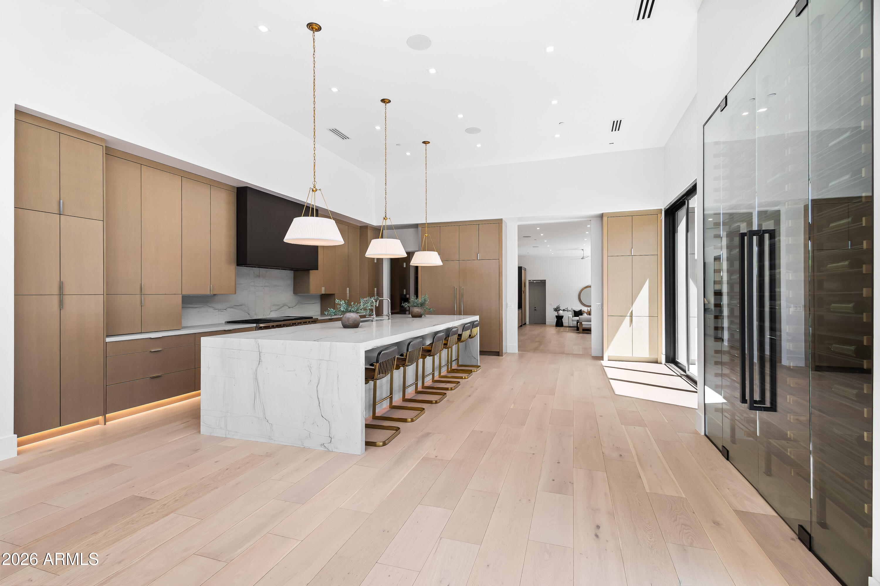 6601 E SAN MIGUEL Avenue