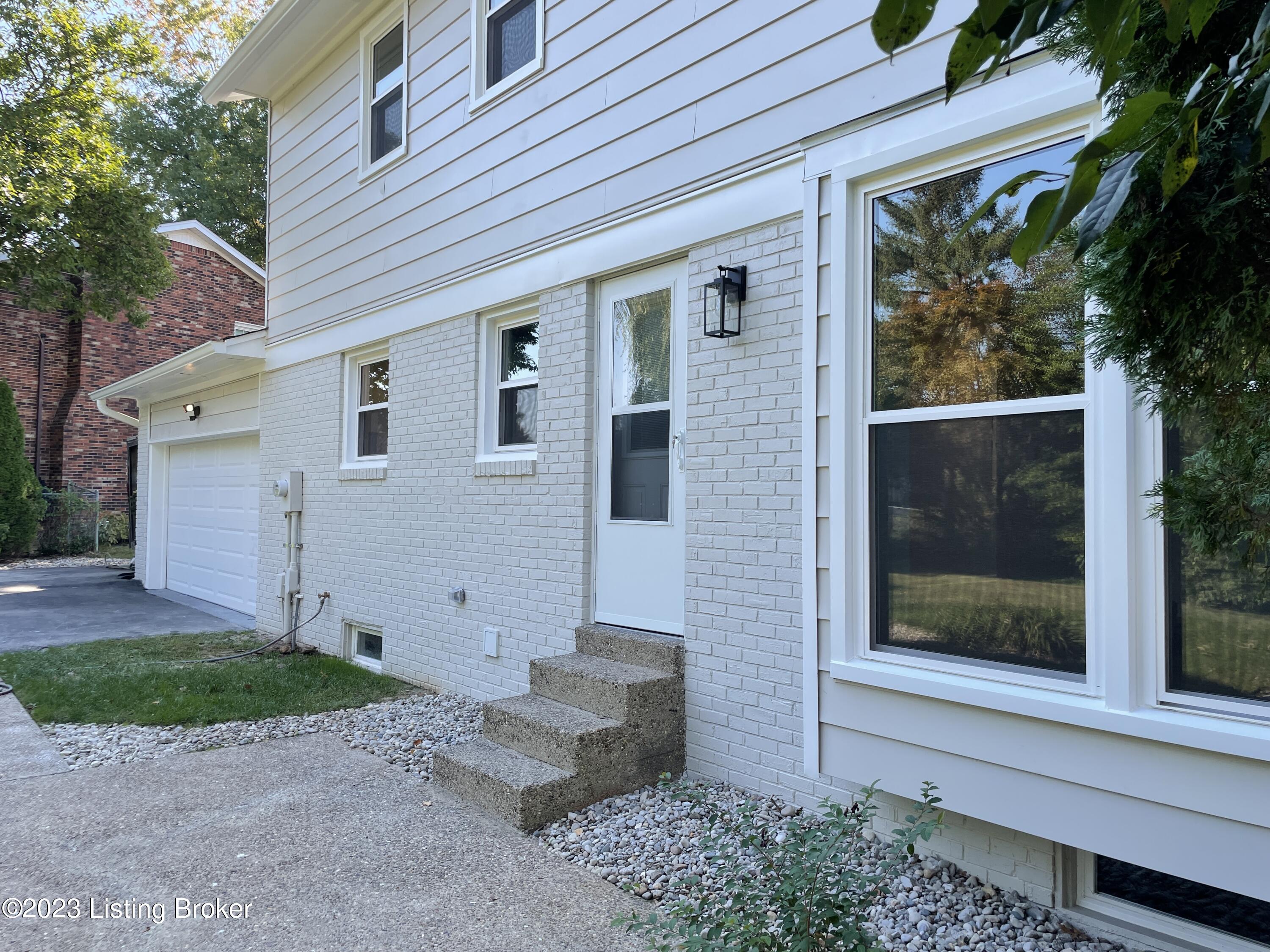 10105 Falling Tree Way