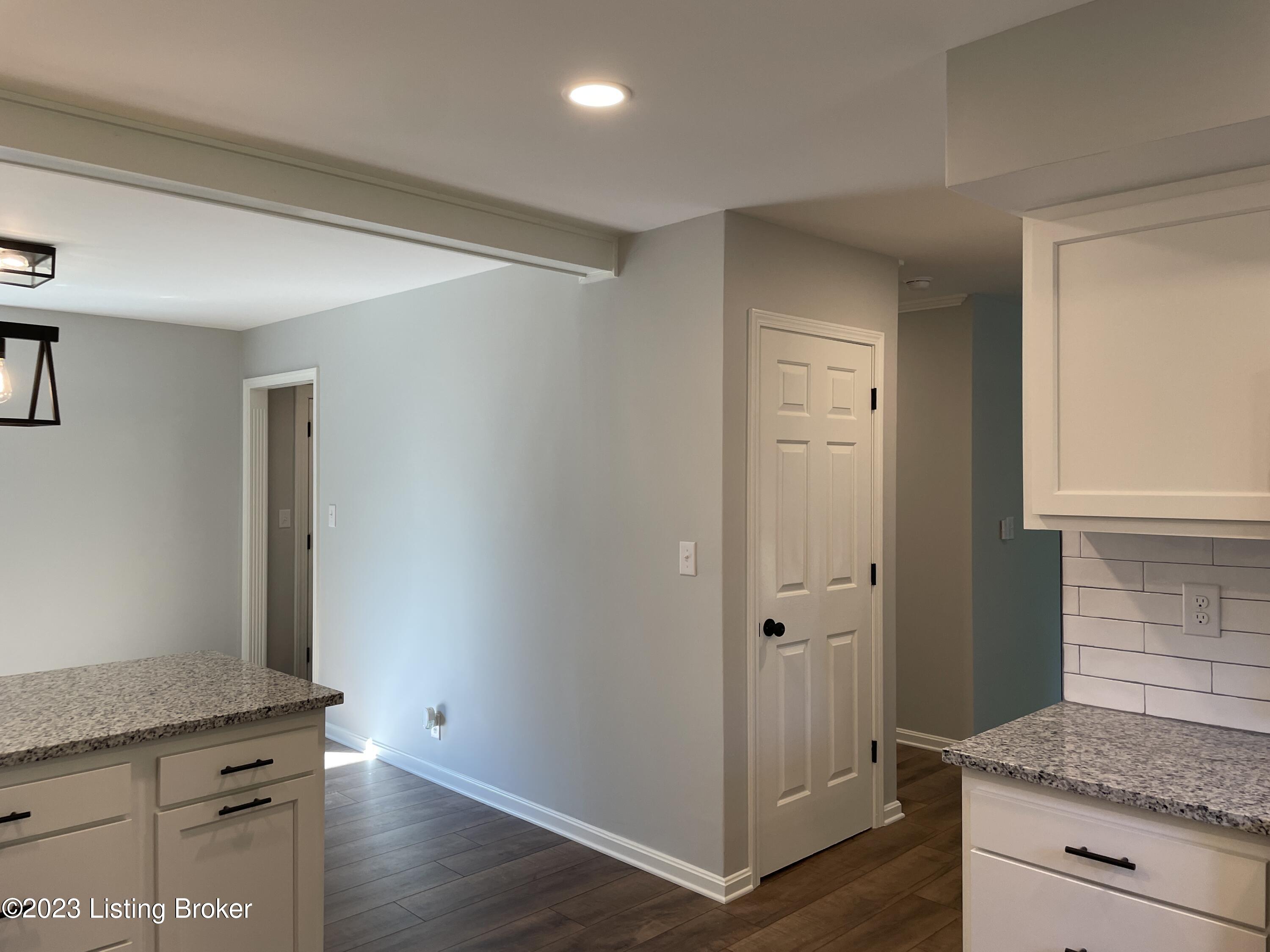 10105 Falling Tree Way