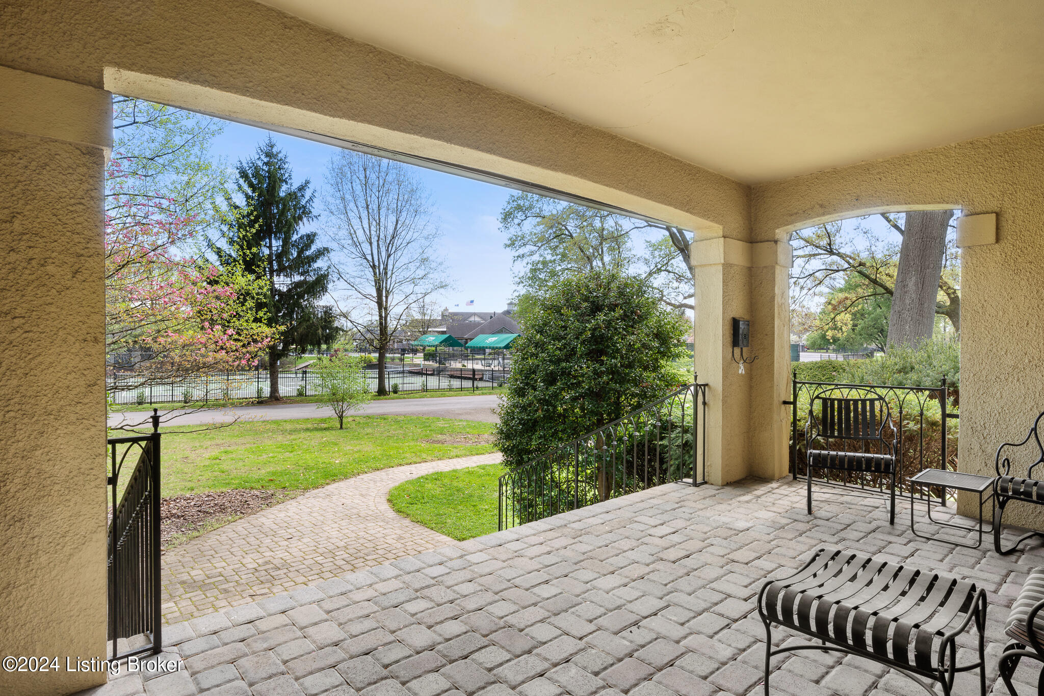 1005 Cardinal Dr