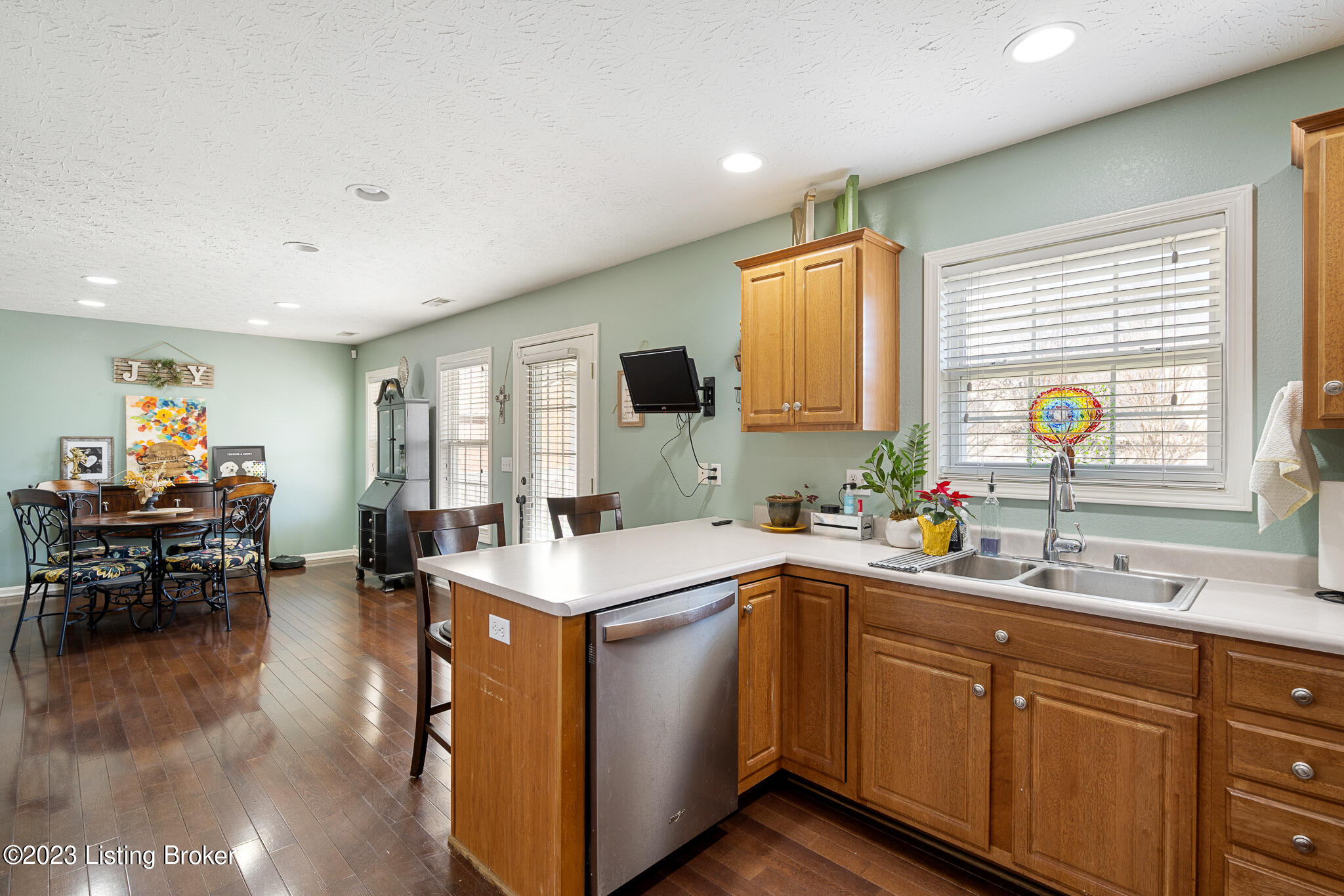 2031 Hearthside Cir