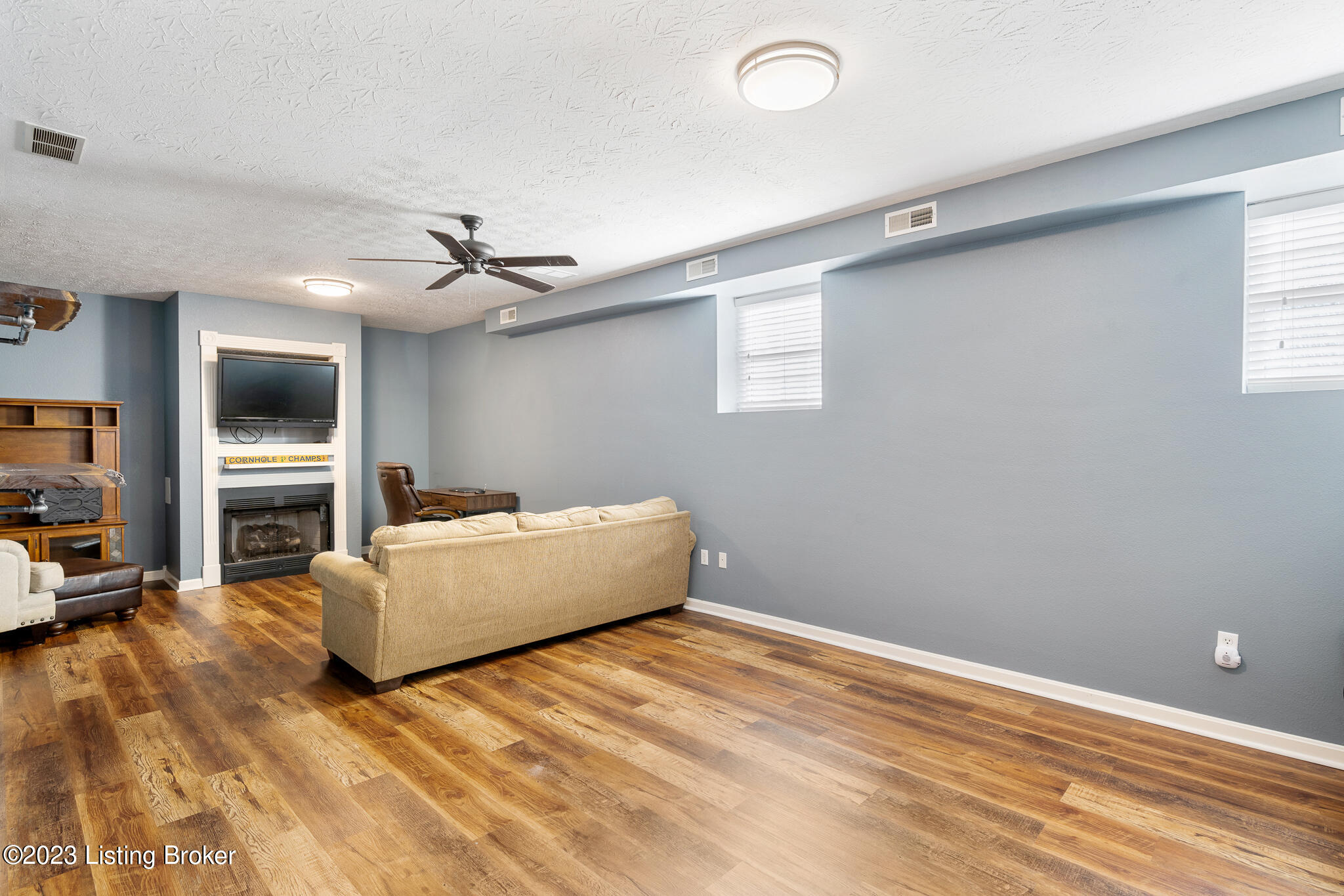 2031 Hearthside Cir