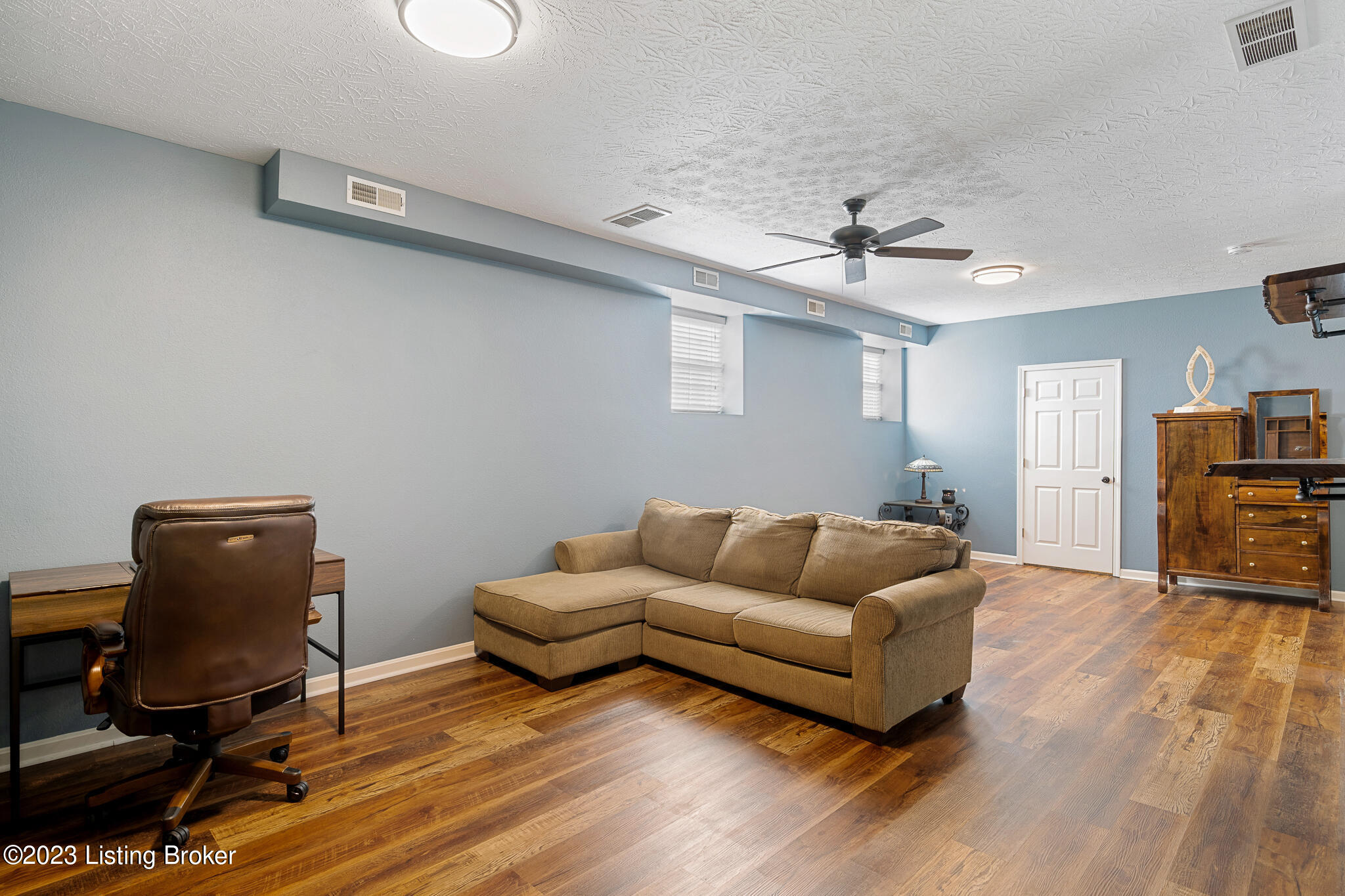 2031 Hearthside Cir