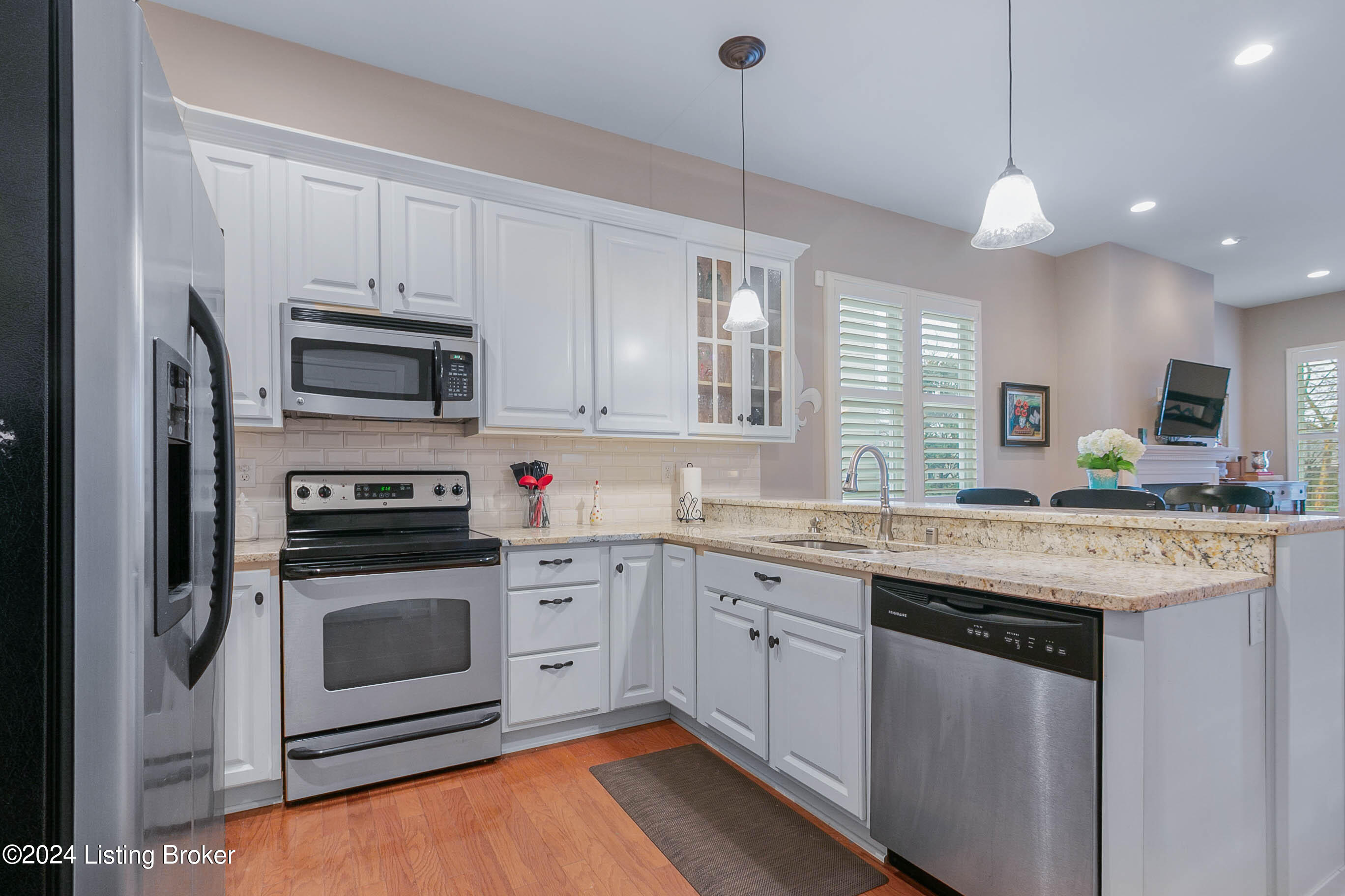 9224 Featherbell Blvd