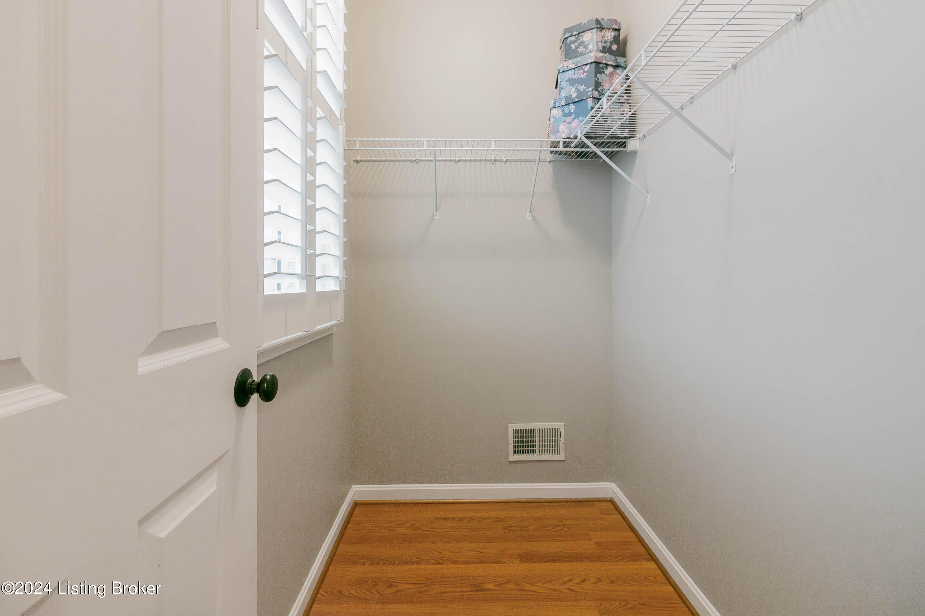 9224 Featherbell Blvd