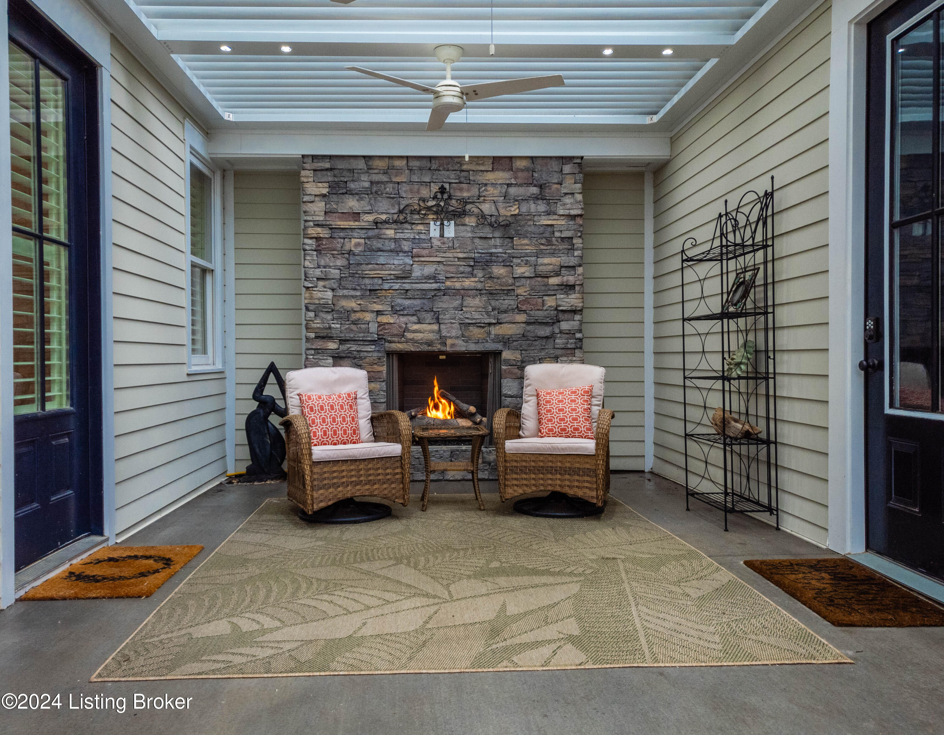 9224 Featherbell Blvd