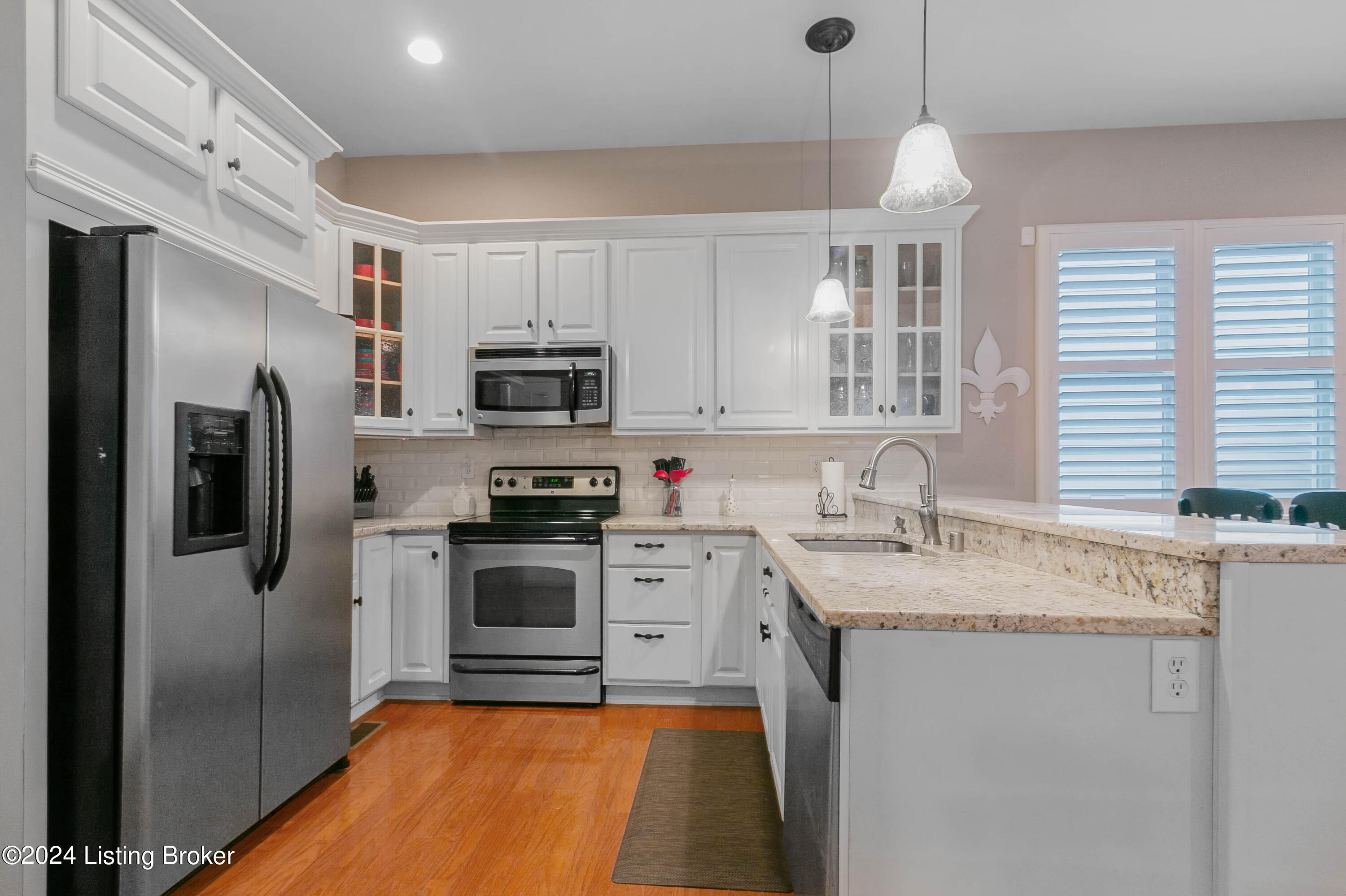 9224 Featherbell Blvd