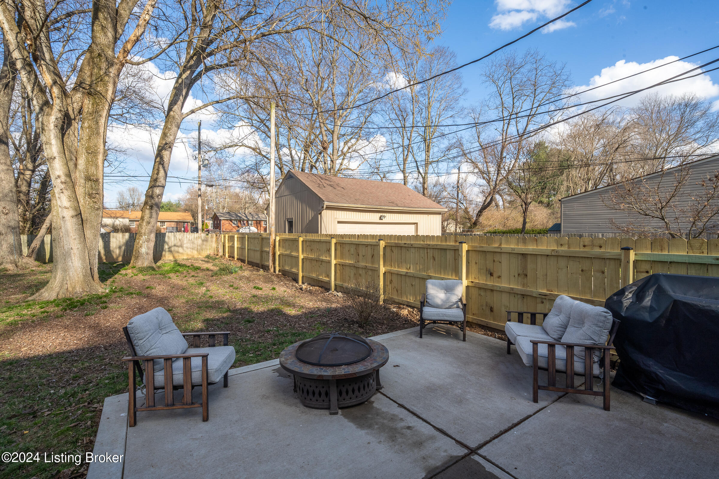 823 Fountain Ave