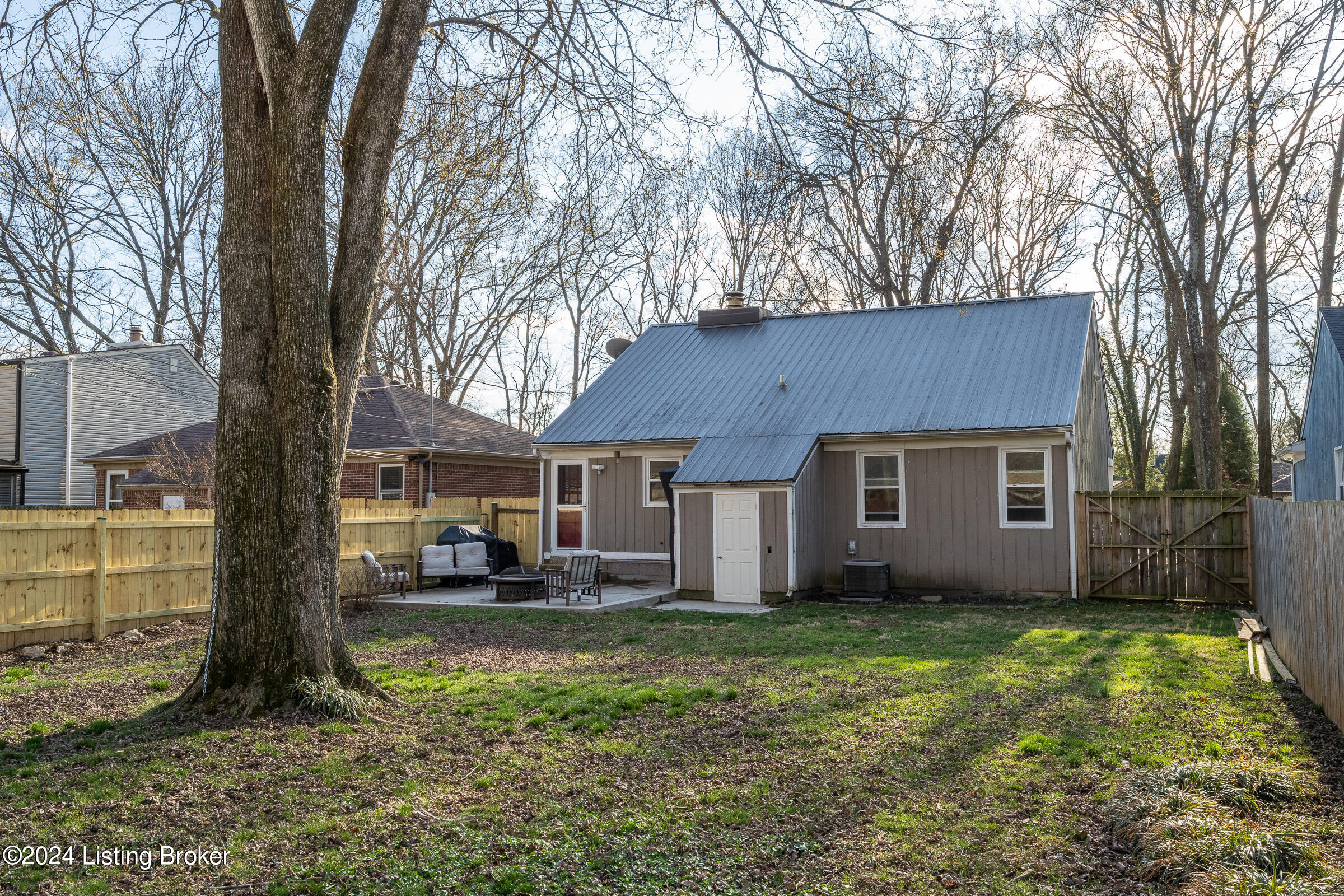 823 Fountain Ave