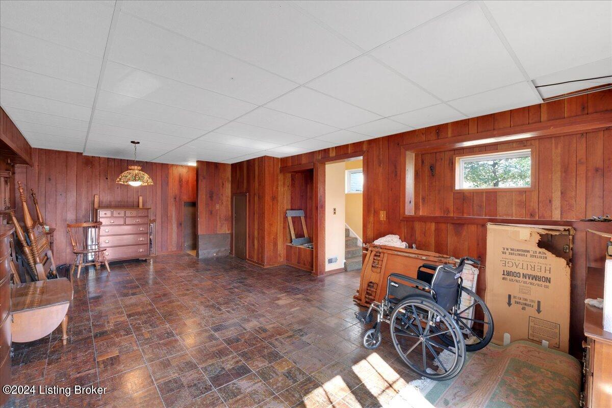 2905 S Winchester Acres Rd