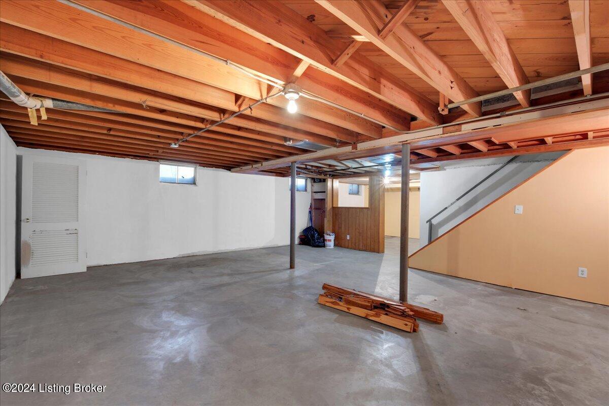 2905 S Winchester Acres Rd
