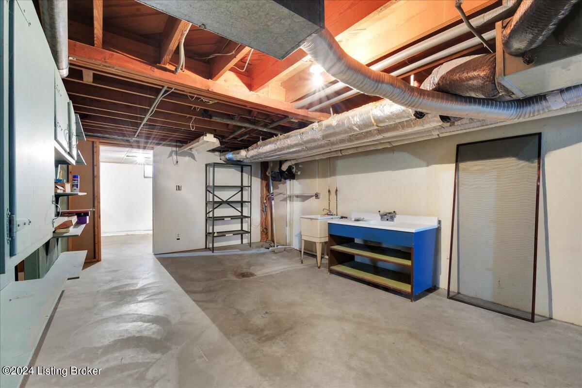2905 S Winchester Acres Rd