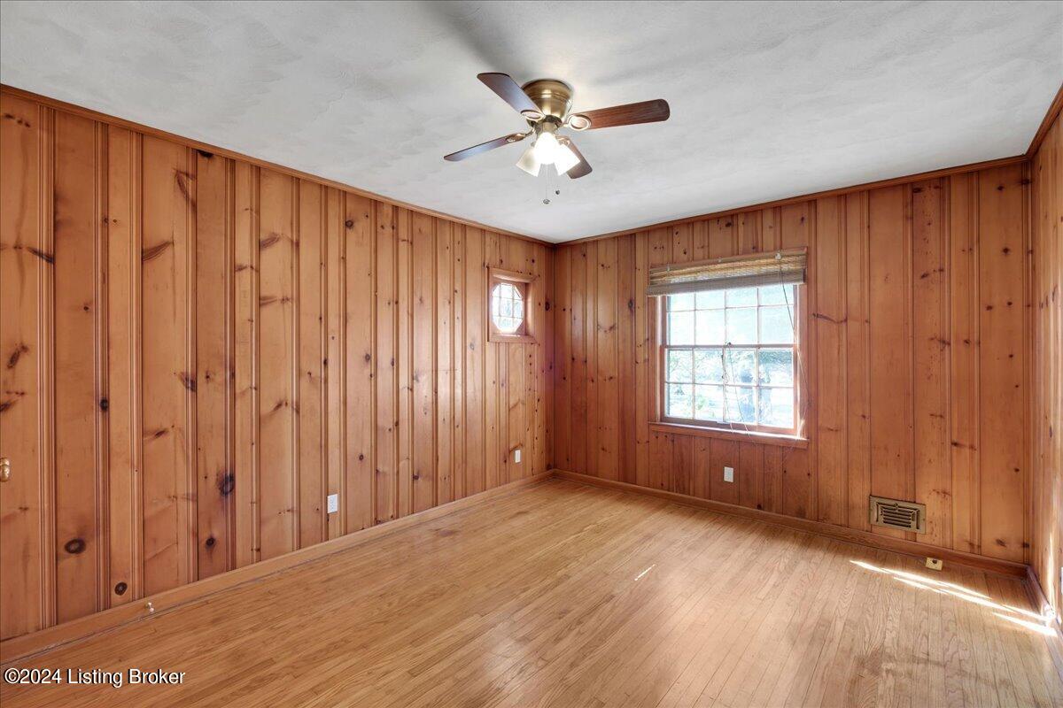 2905 S Winchester Acres Rd