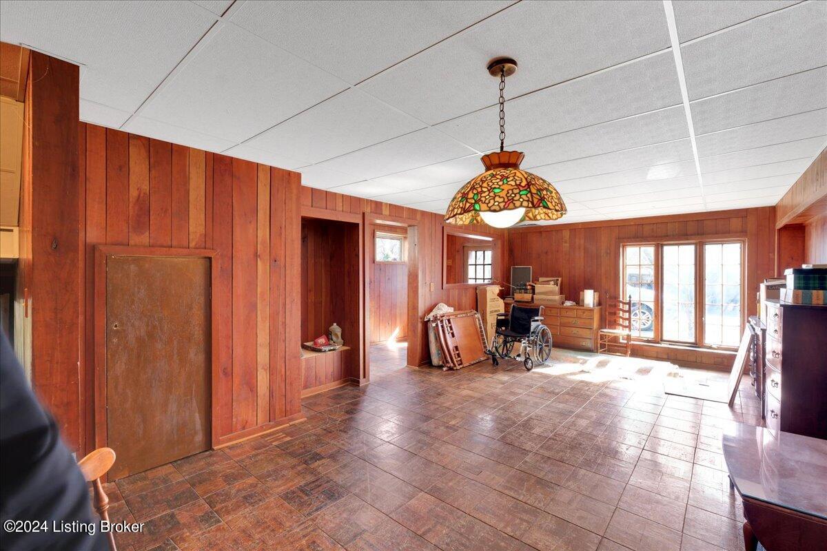 2905 S Winchester Acres Rd