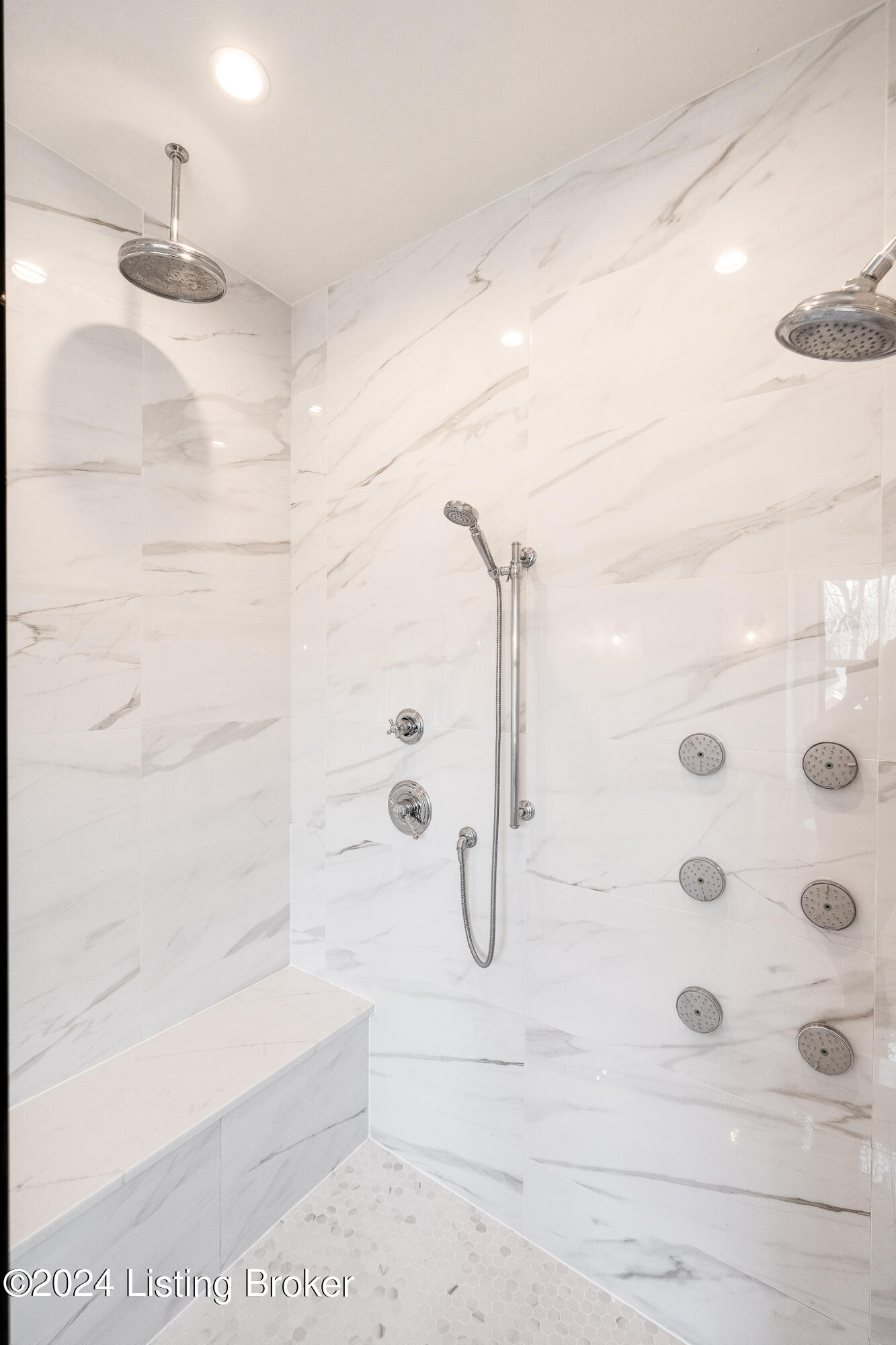 2923 Cliffwynde Trace