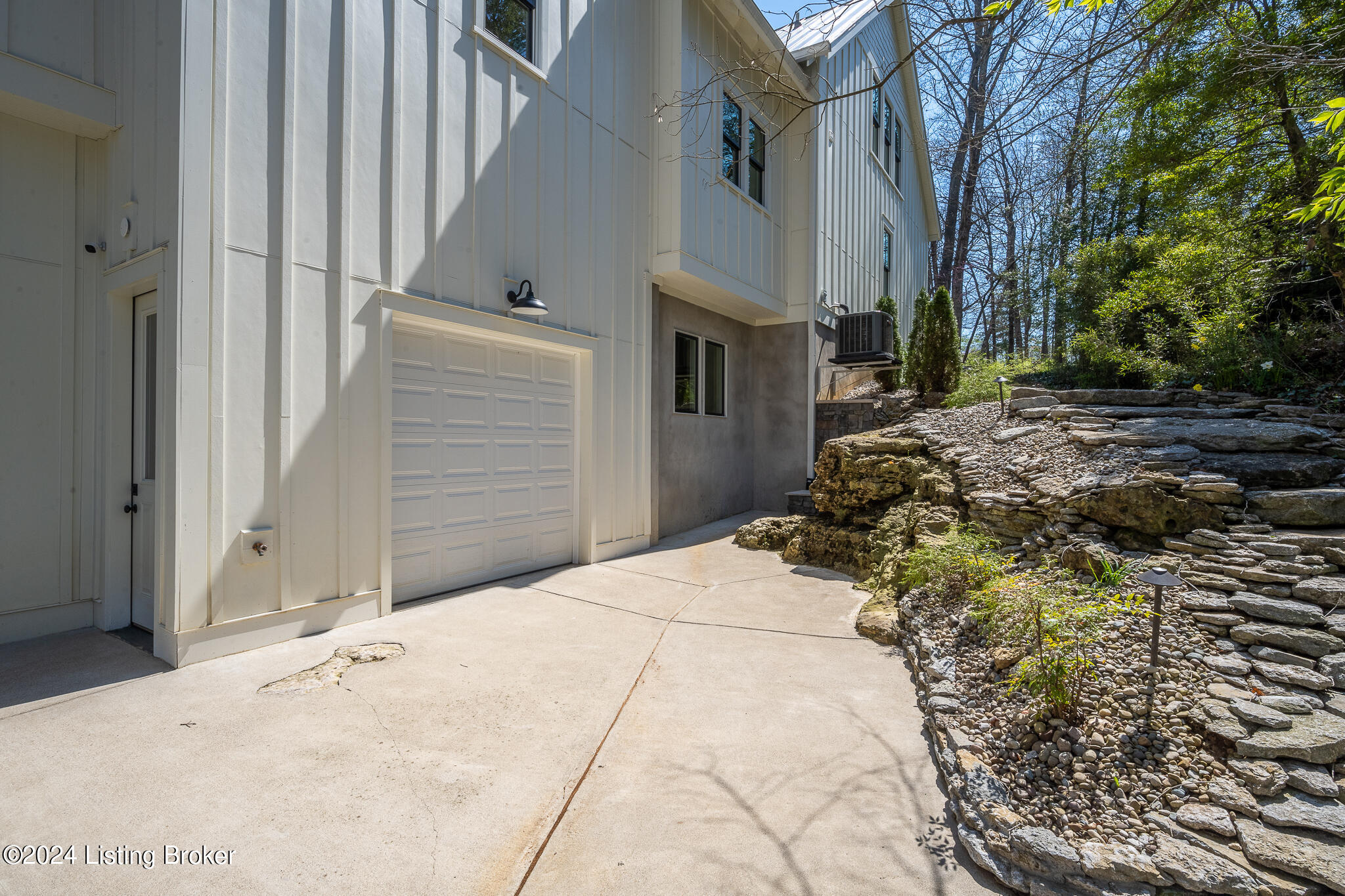 2923 Cliffwynde Trace