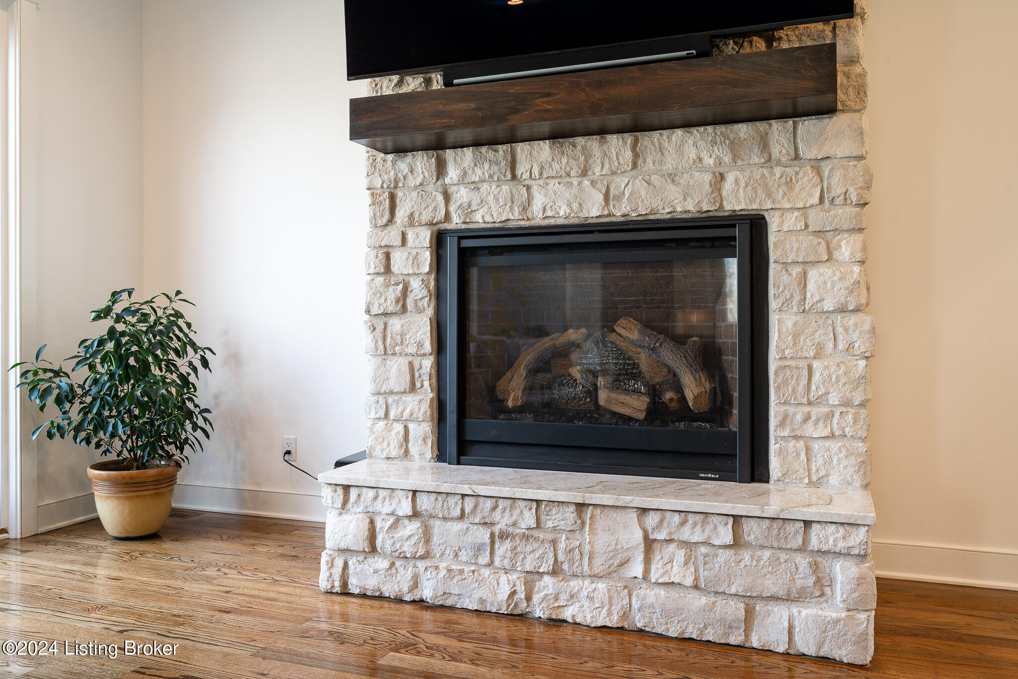 2923 Cliffwynde Trace