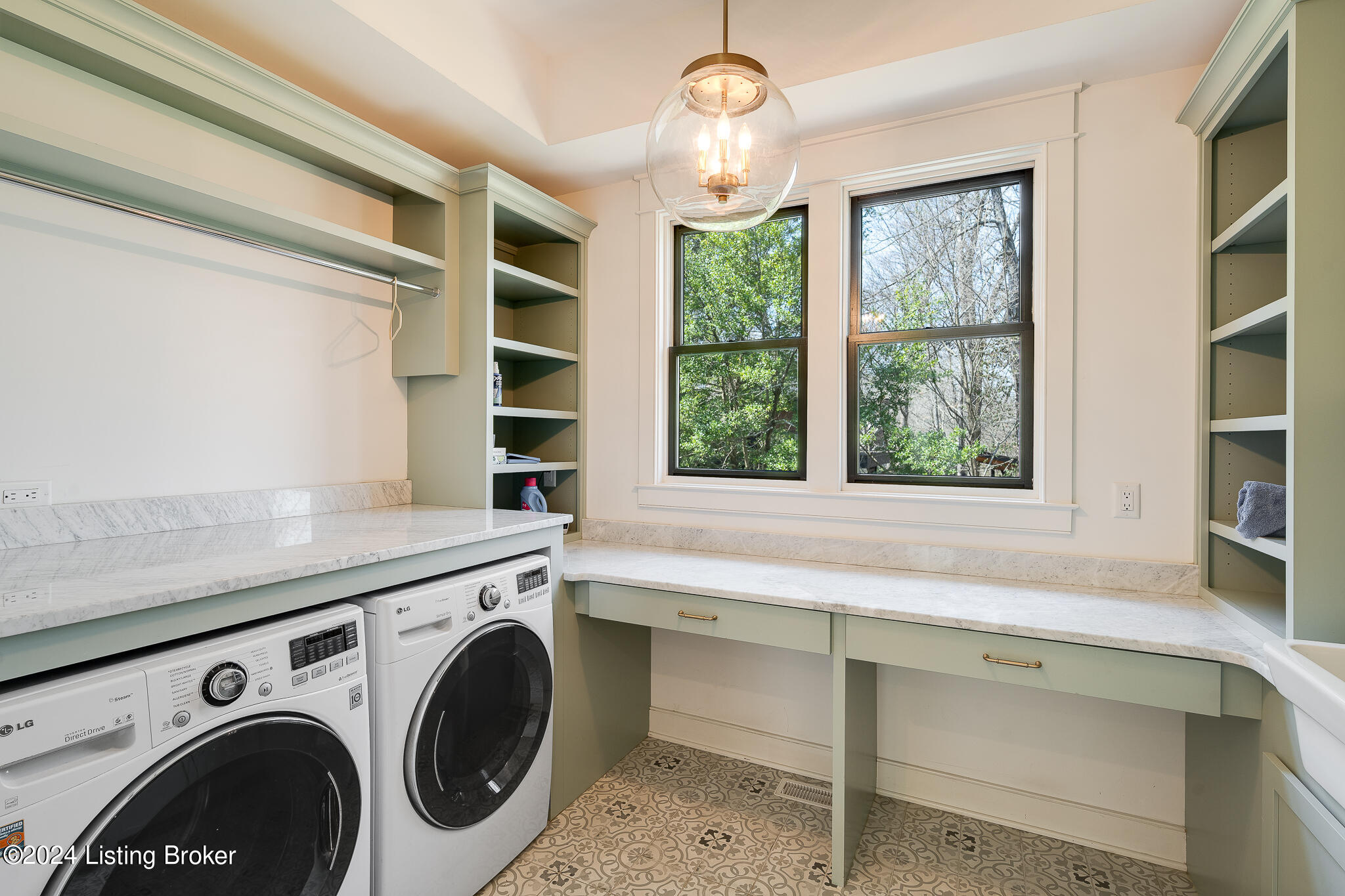 2923 Cliffwynde Trace