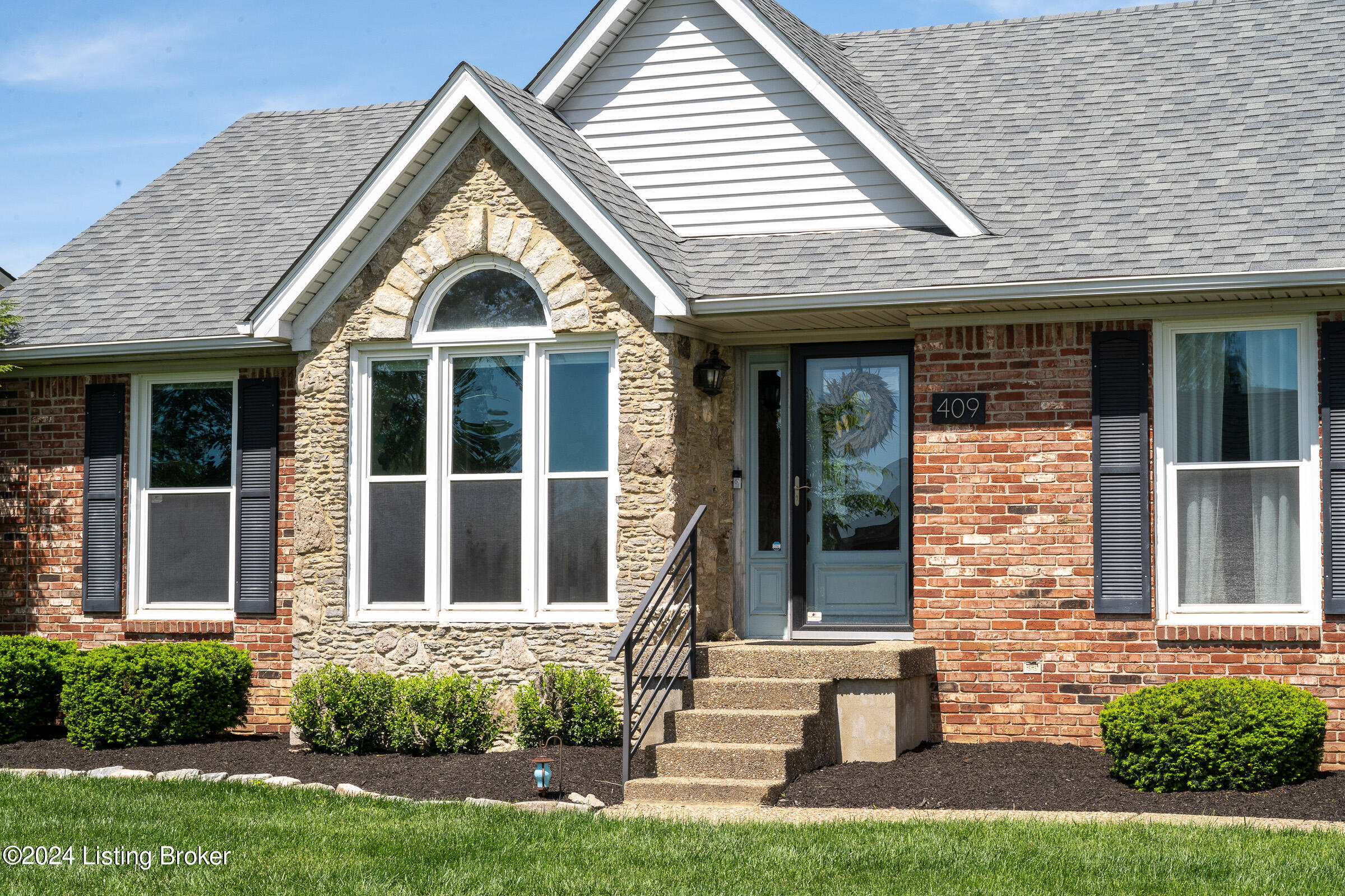 409 Olde Colony Cove
