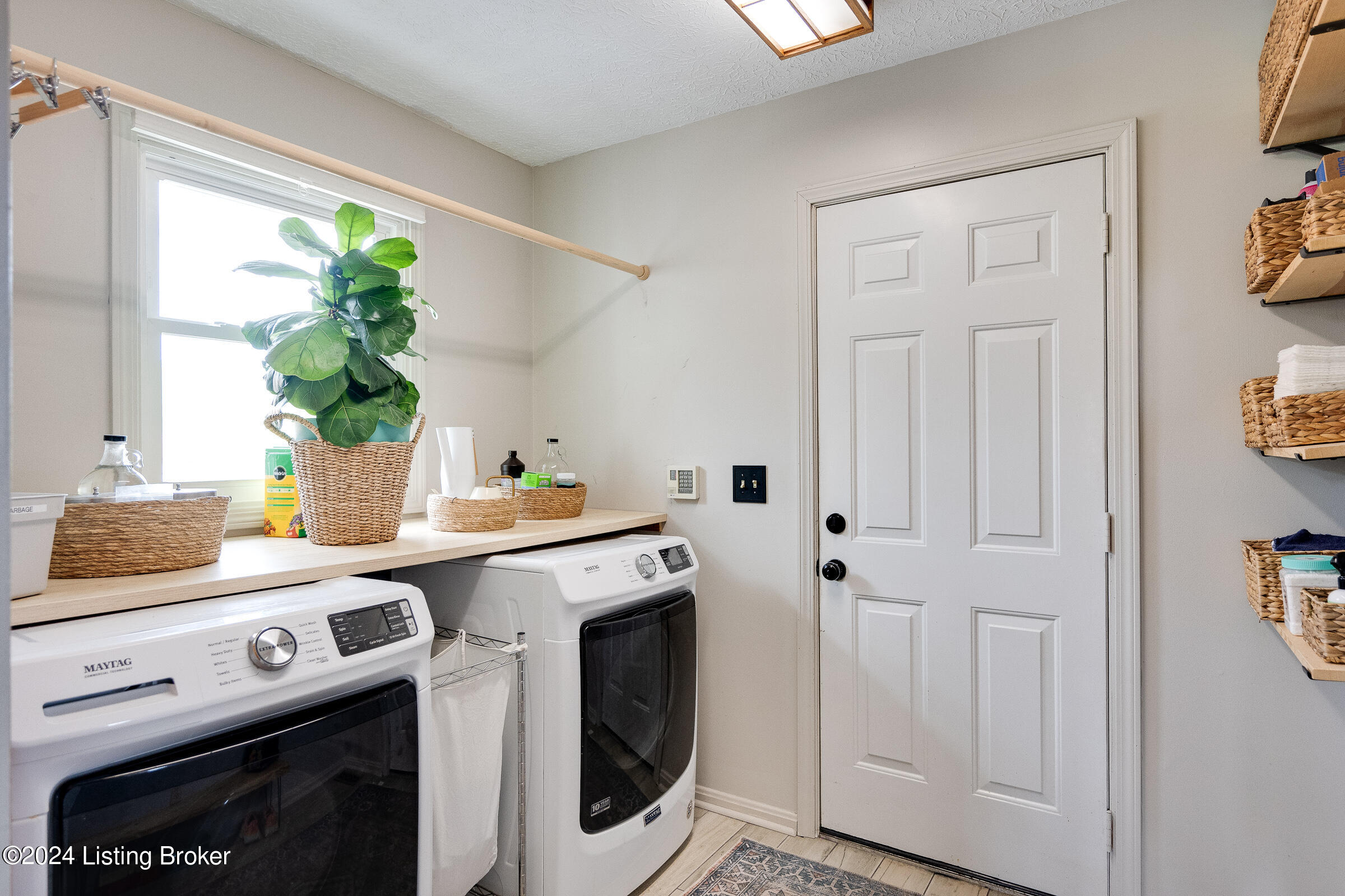 409 Olde Colony Cove