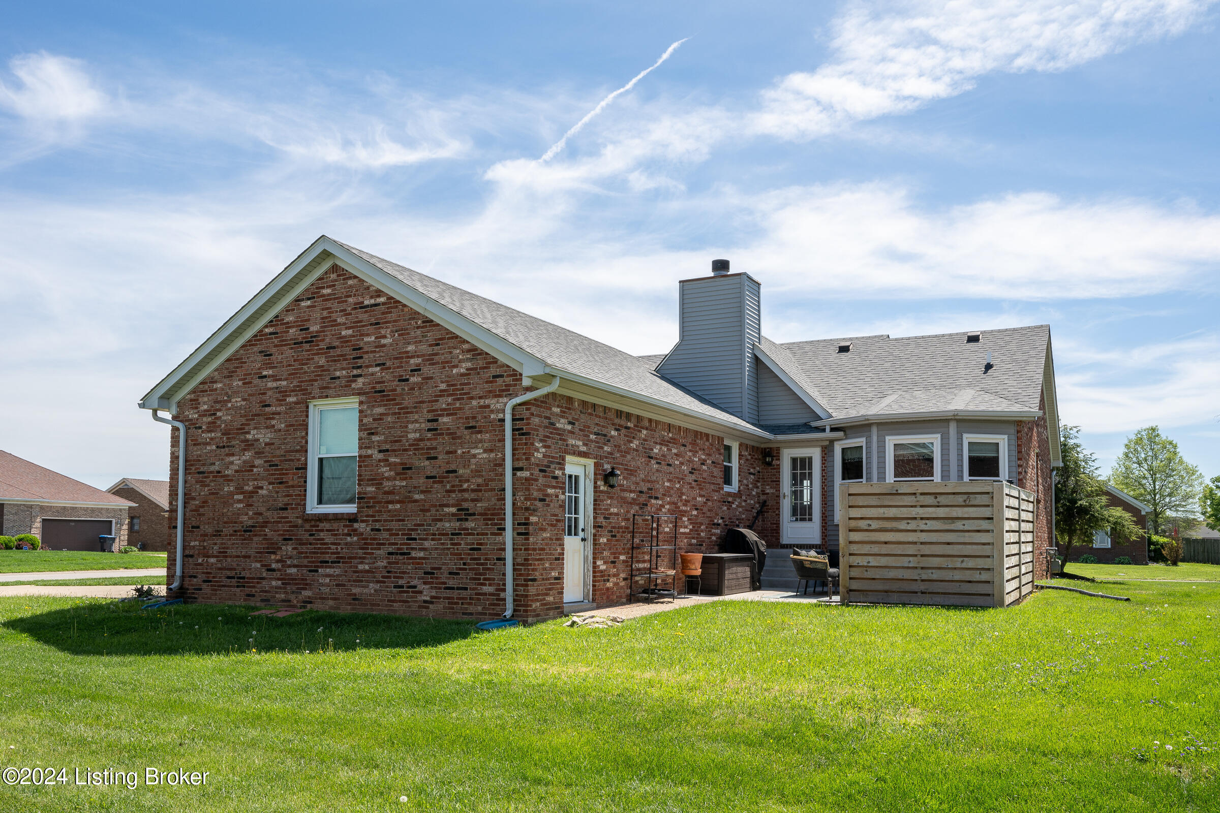 409 Olde Colony Cove