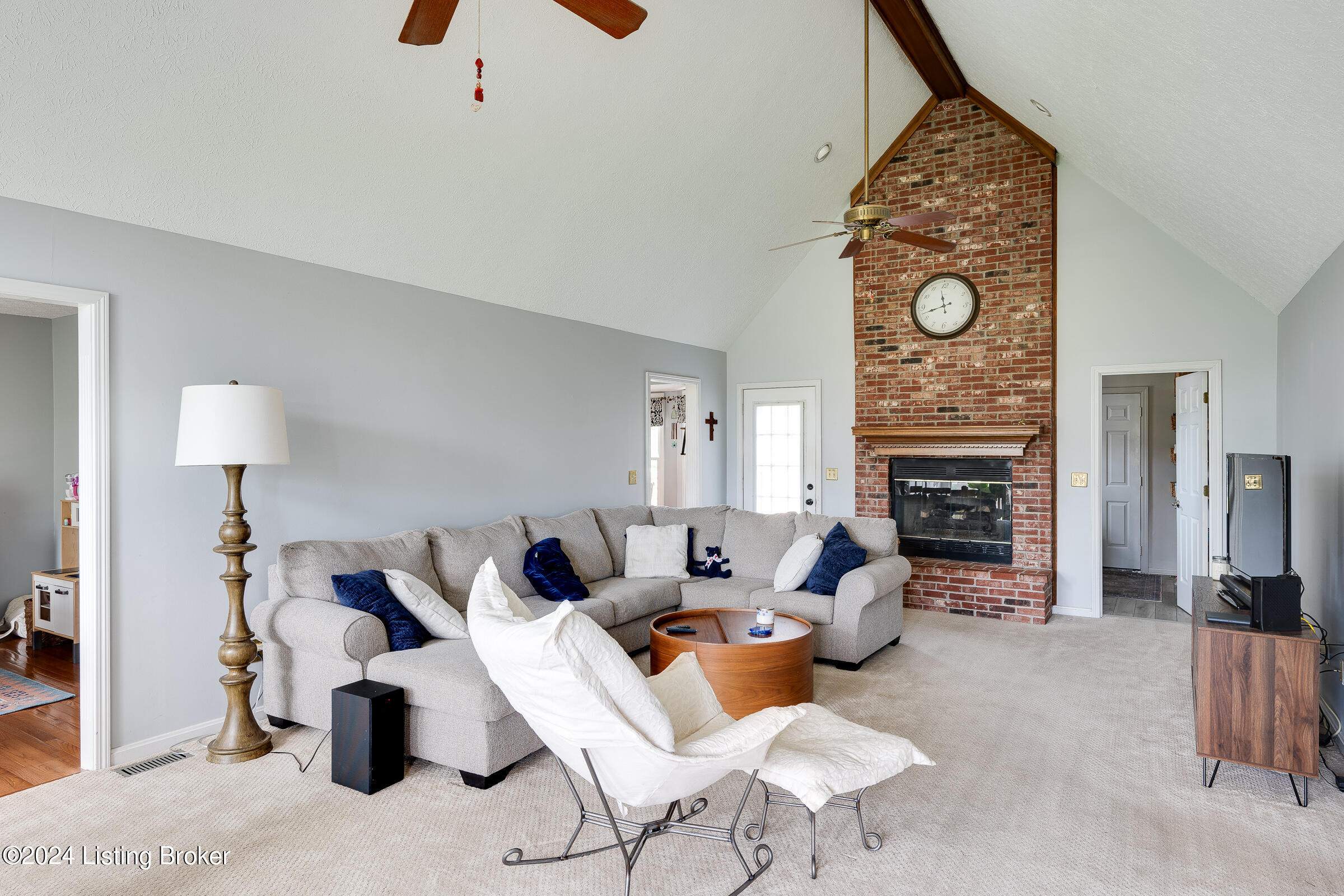409 Olde Colony Cove