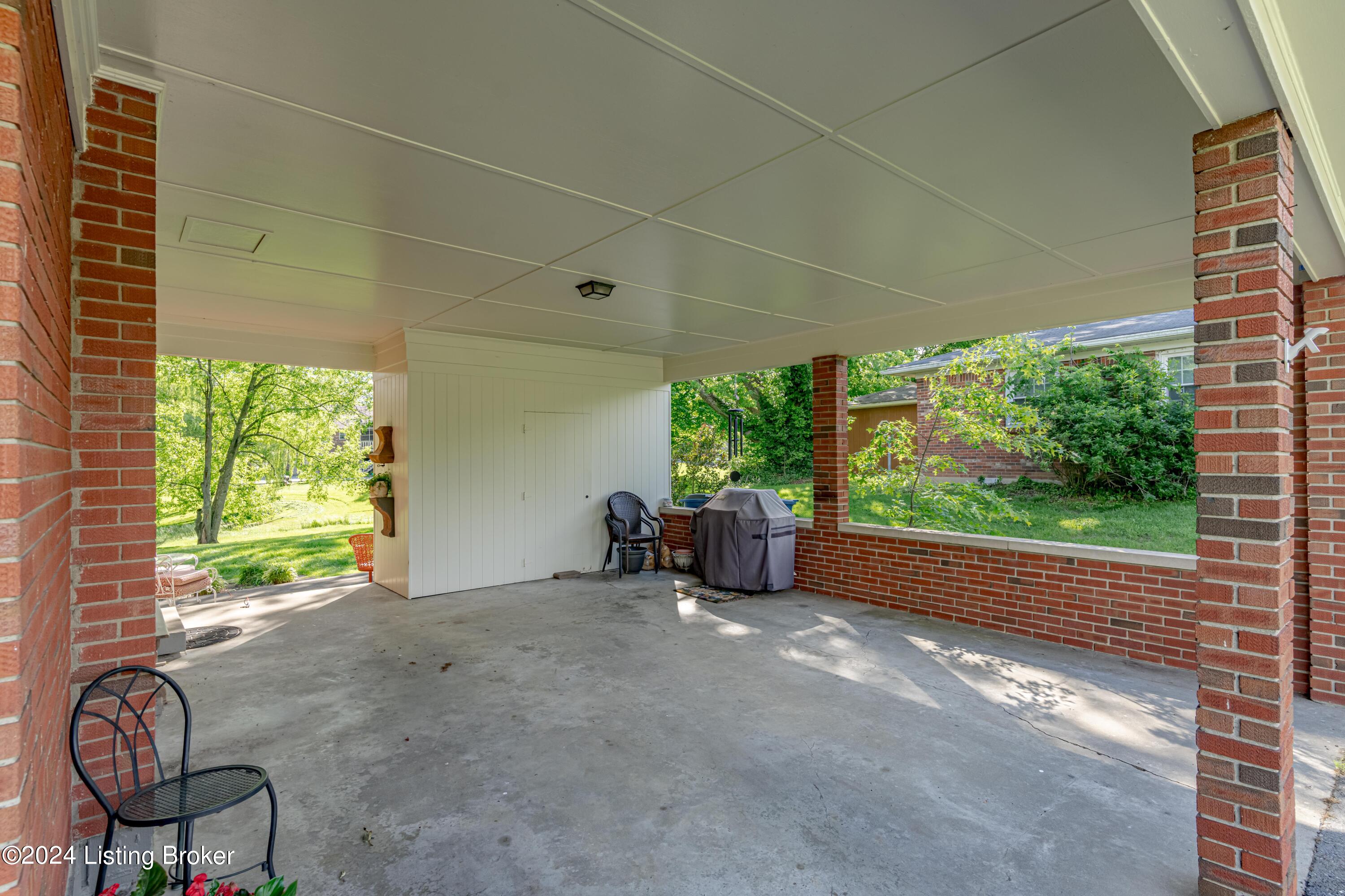 20 Sequoyah Dr