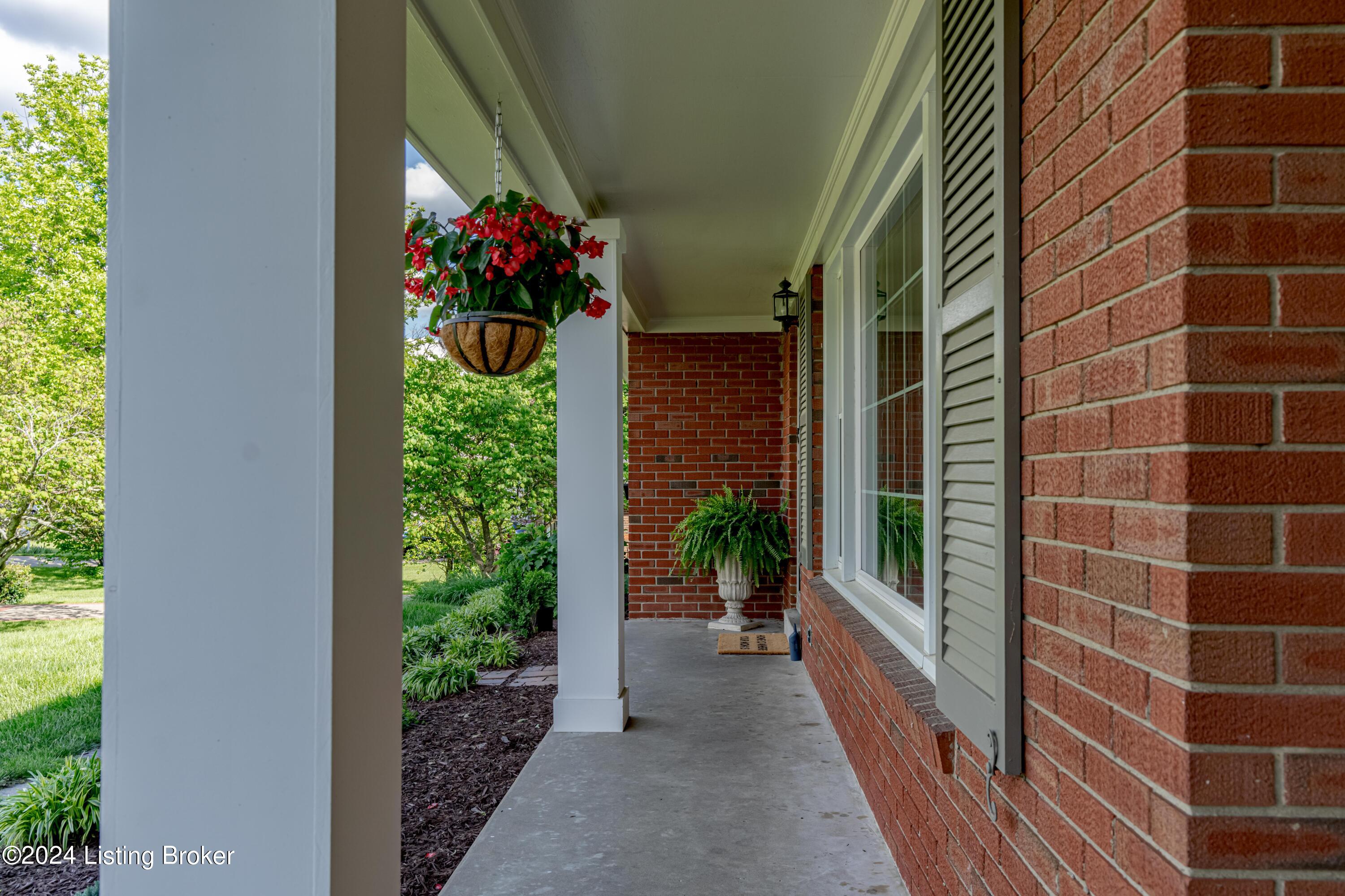20 Sequoyah Dr