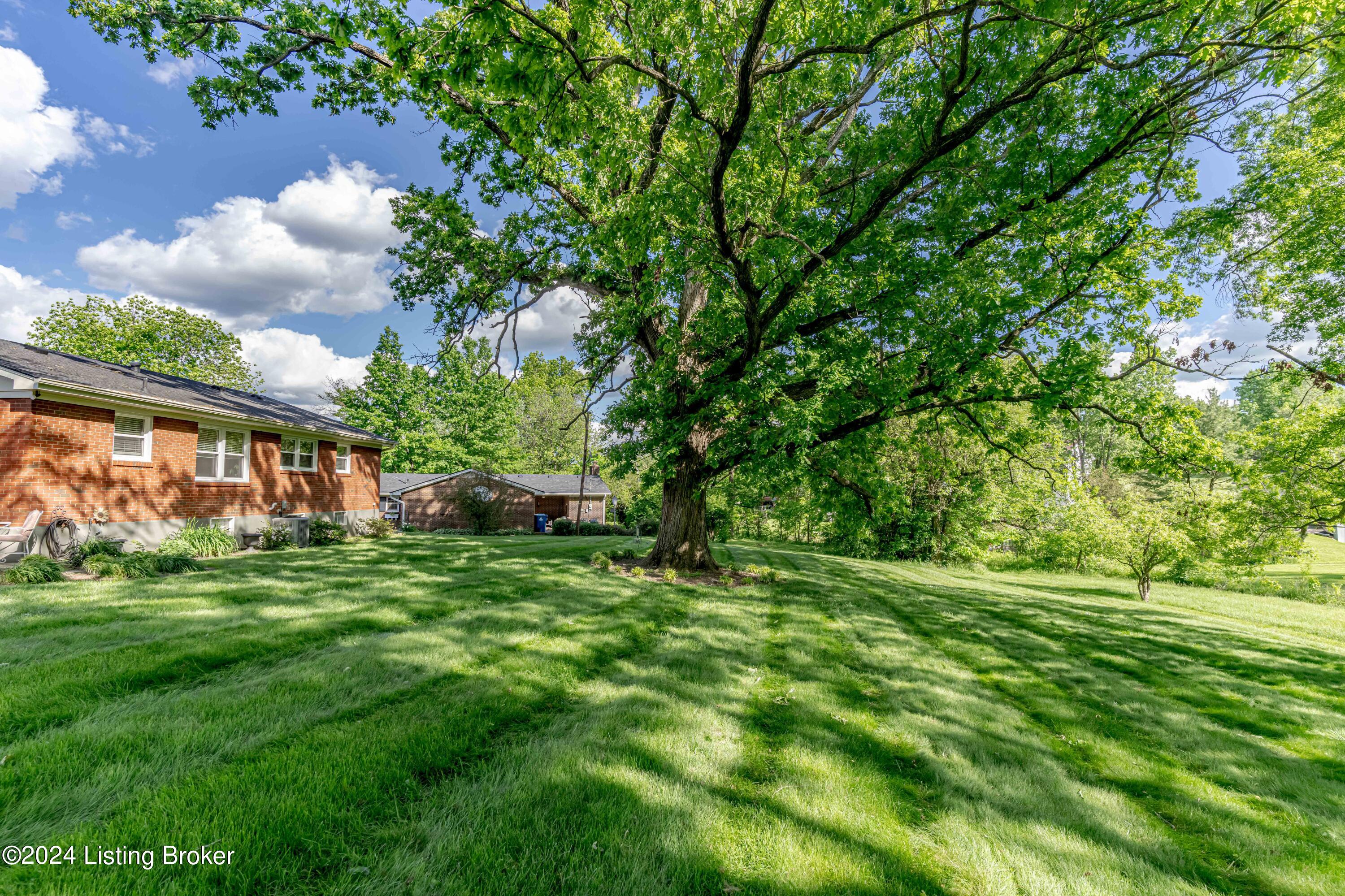20 Sequoyah Dr