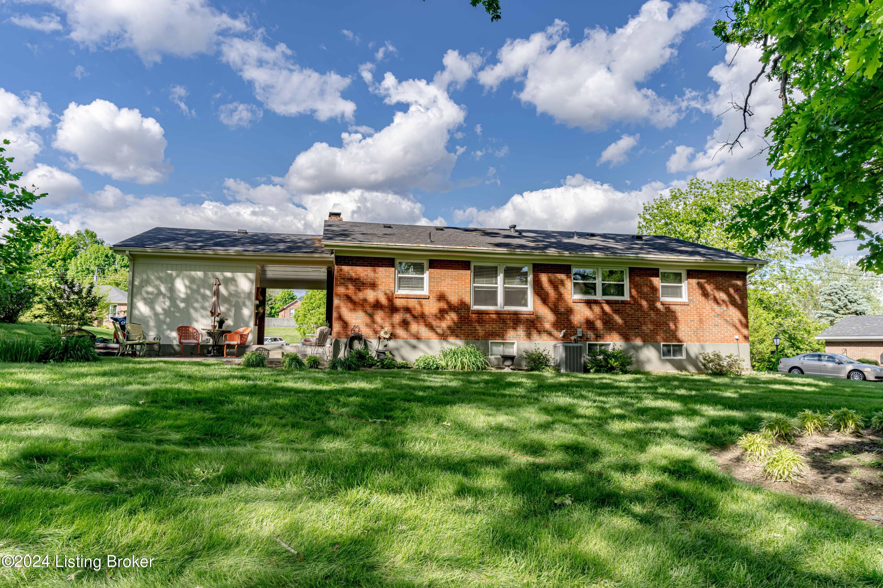 20 Sequoyah Dr