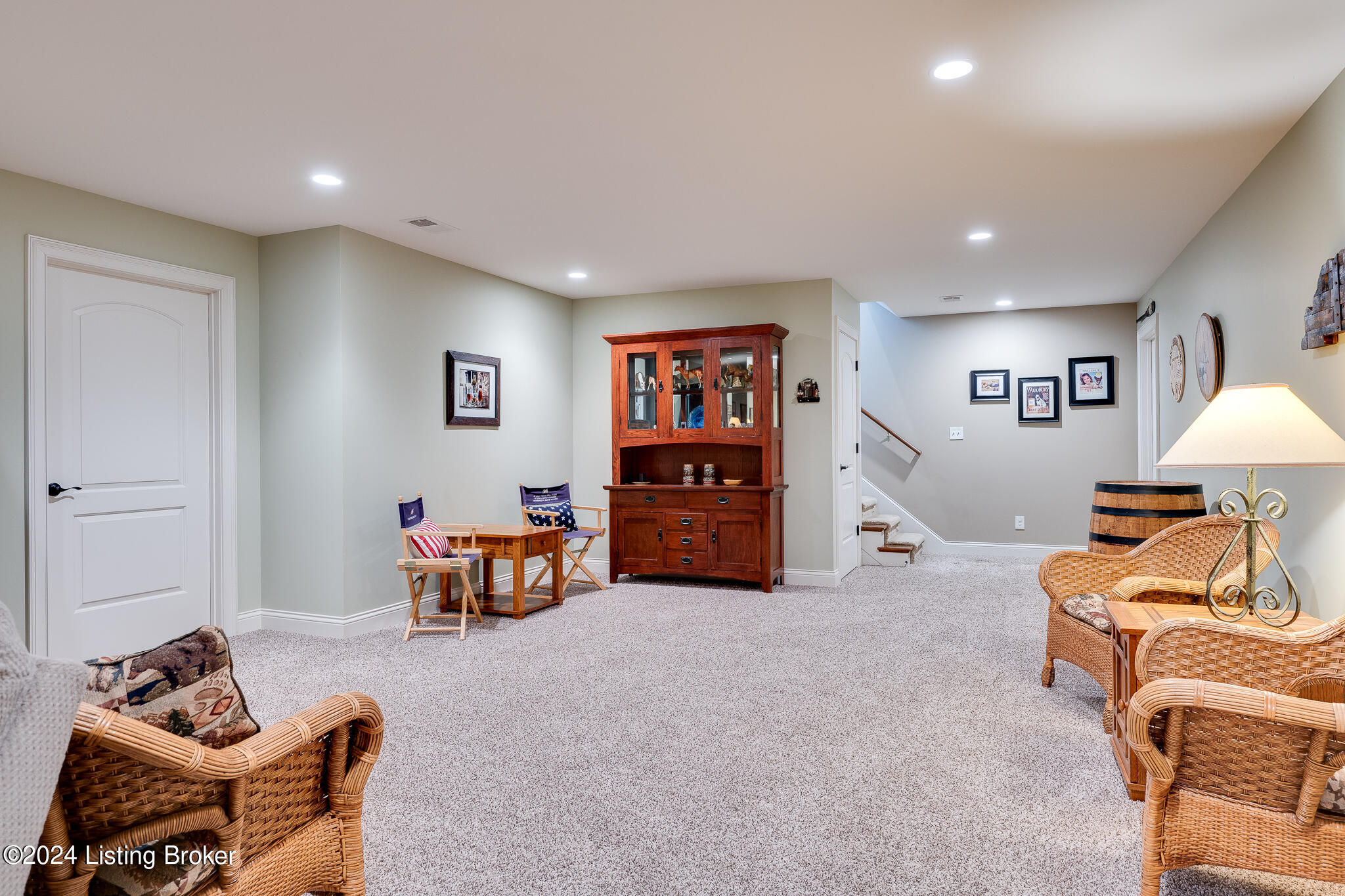 5312 Rock Ridge Dr