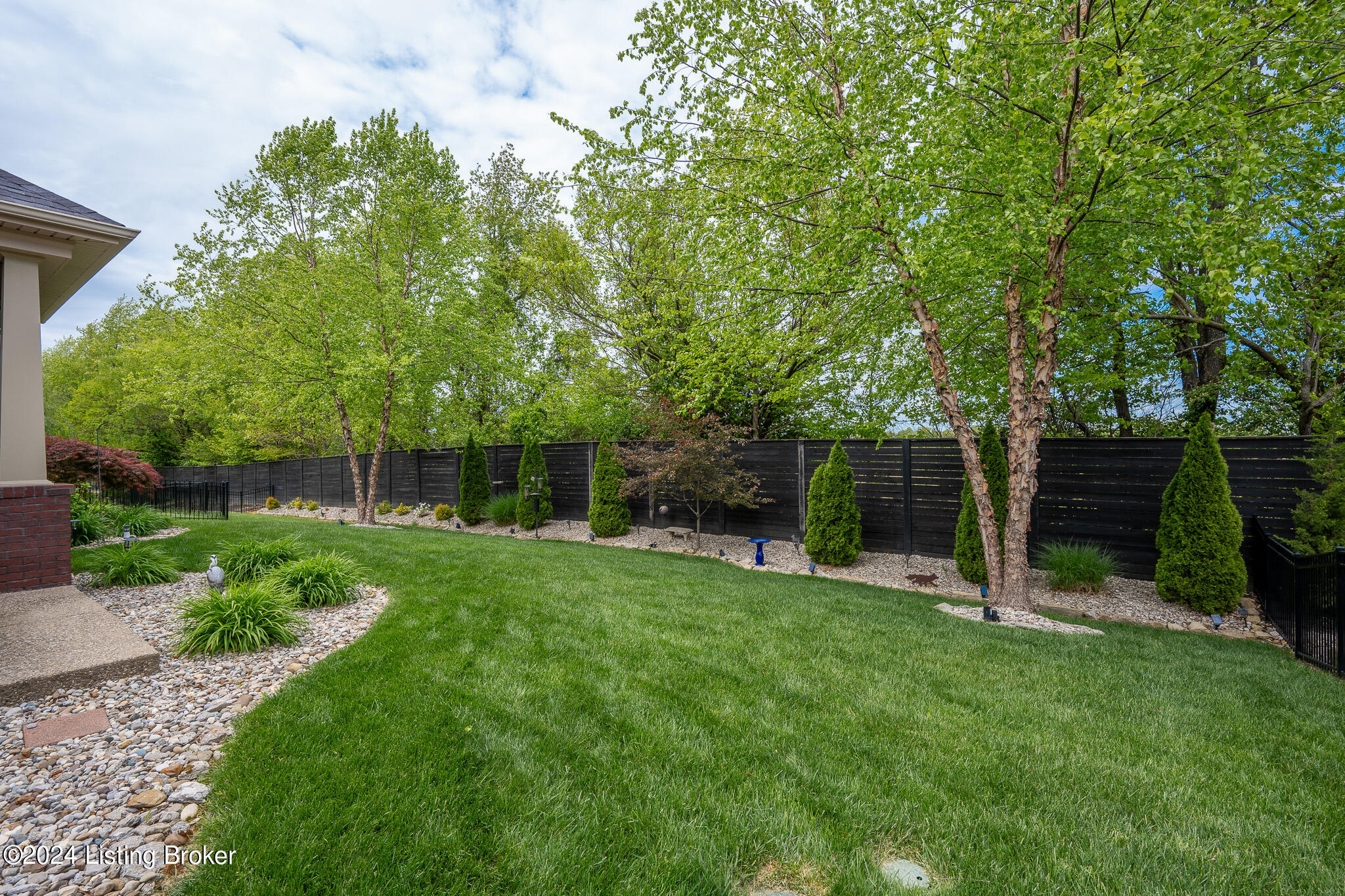5312 Rock Ridge Dr